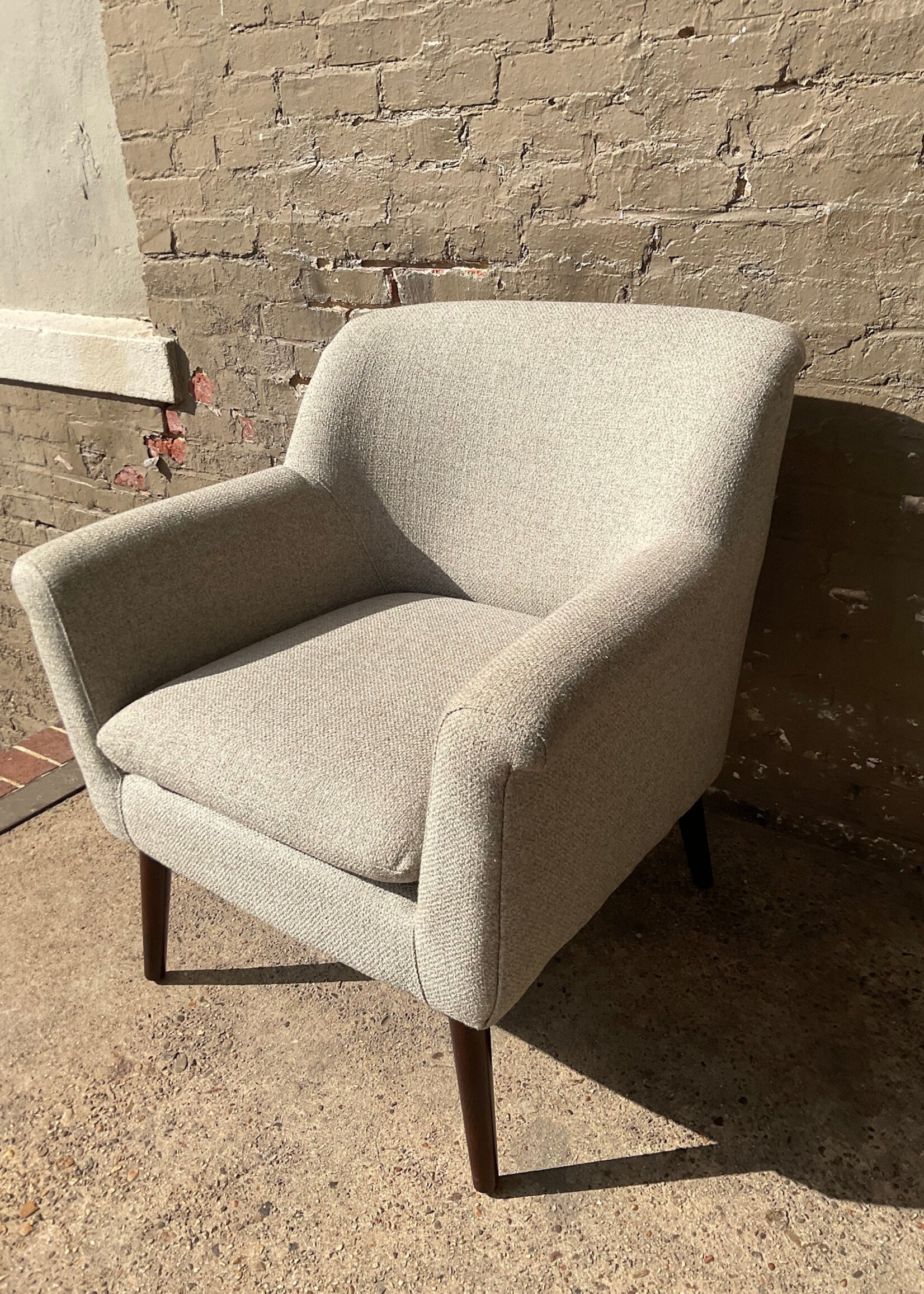 GOODWOOD MCM Style Chair