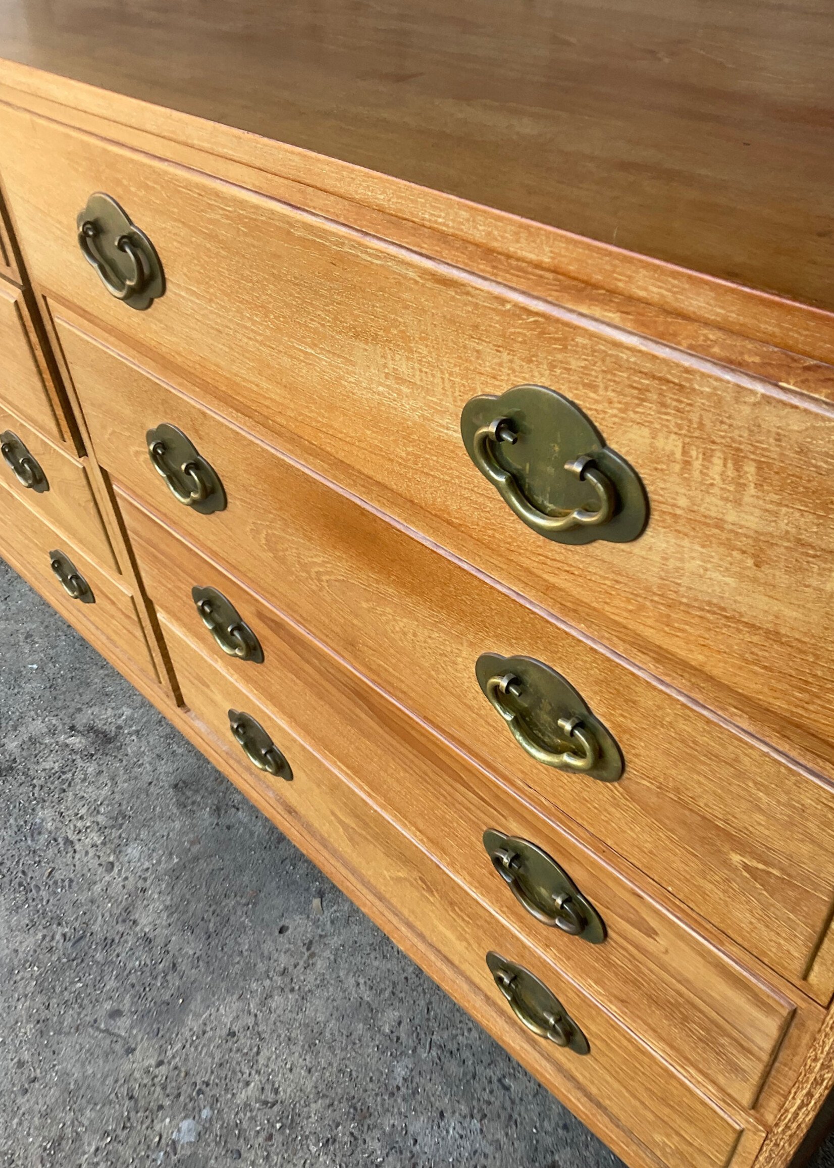 GOODWOOD Vintage Solid Wood 8 Drawer Dresser