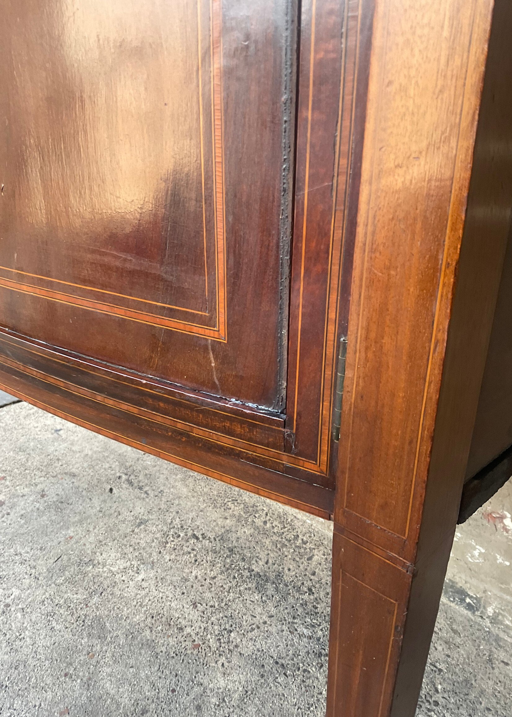 GOODWOOD Federal Hepplewhite Sideboard