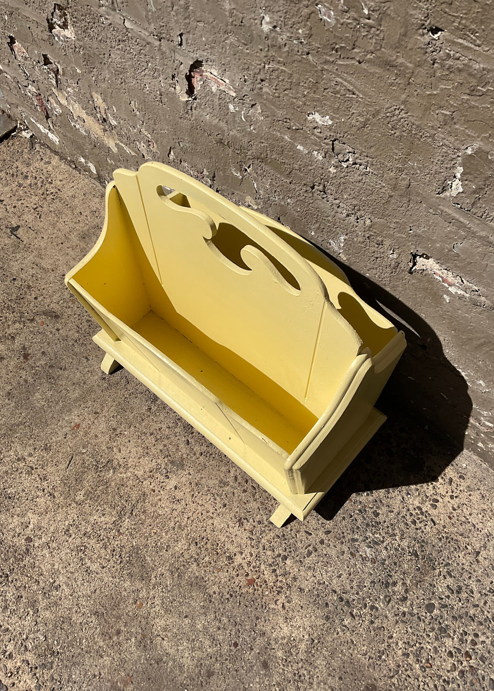 GOODWOOD Painted Magazine Stand