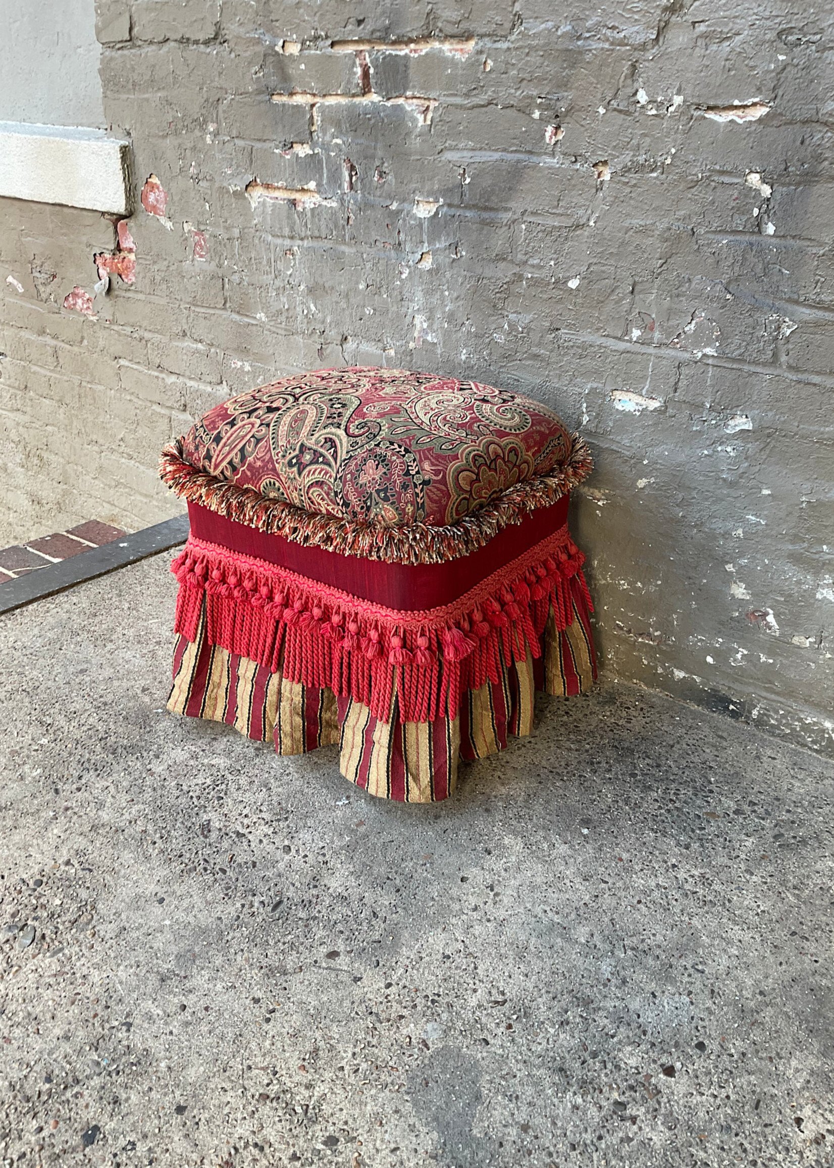 GOODWOOD Footstool