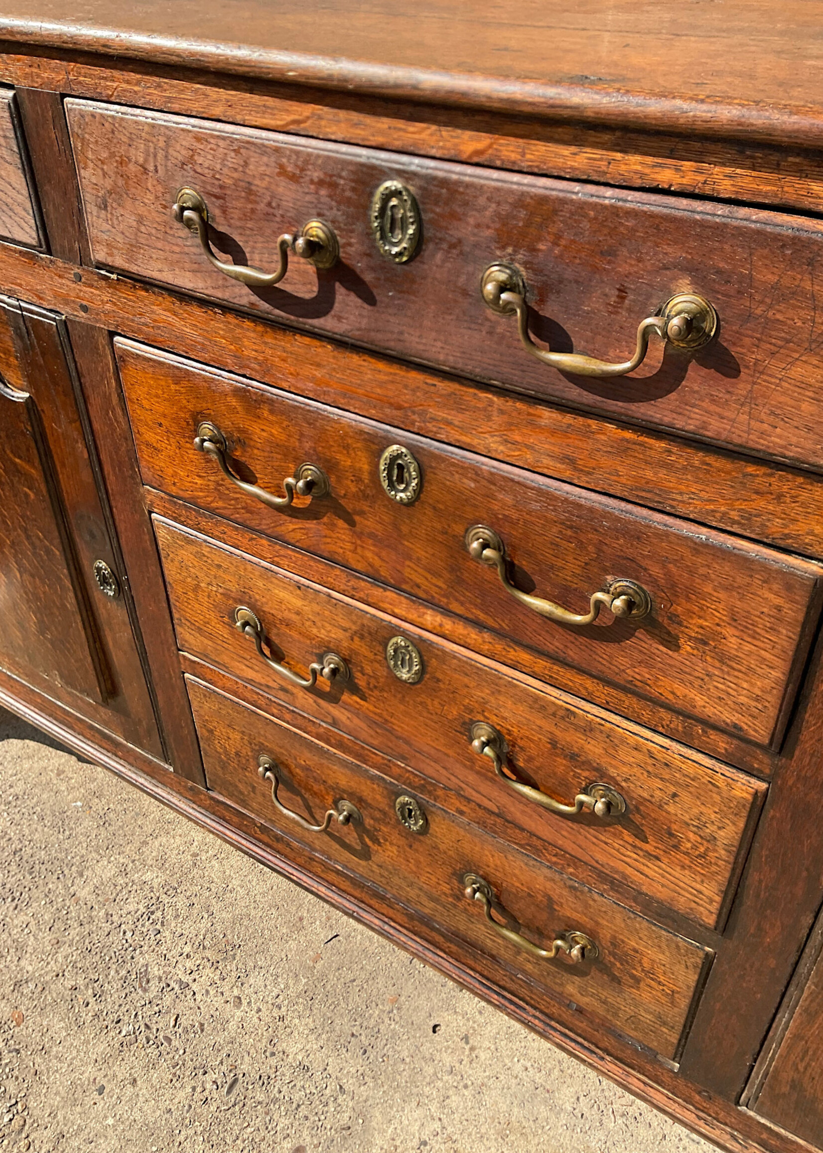 GOODWOOD 18th Century Welsh Cupboard