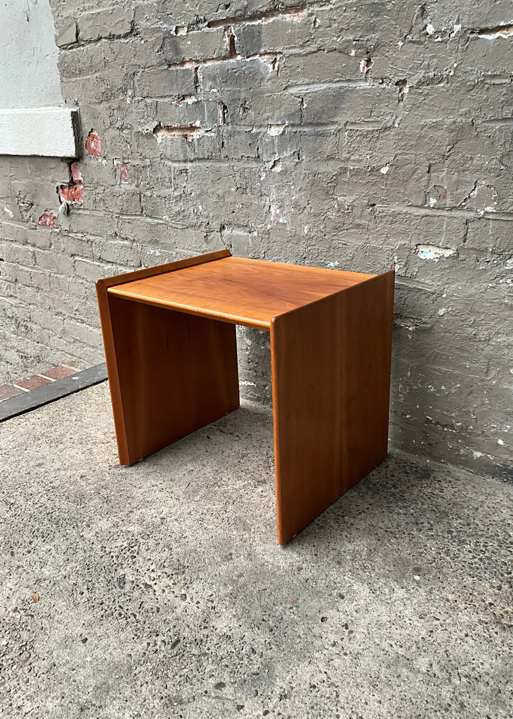 GOODWOOD Danish Modern Side Table