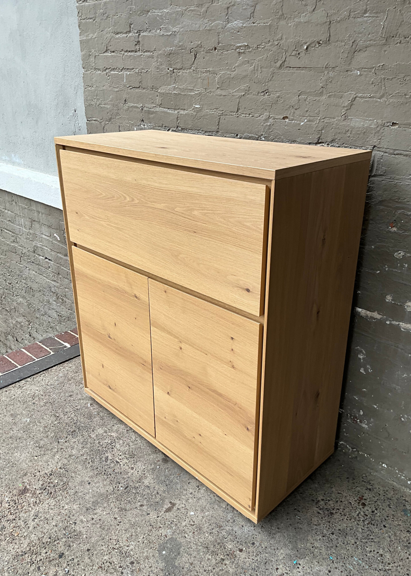 GOODWOOD Williams Sonoma Oak Bar Cabinet