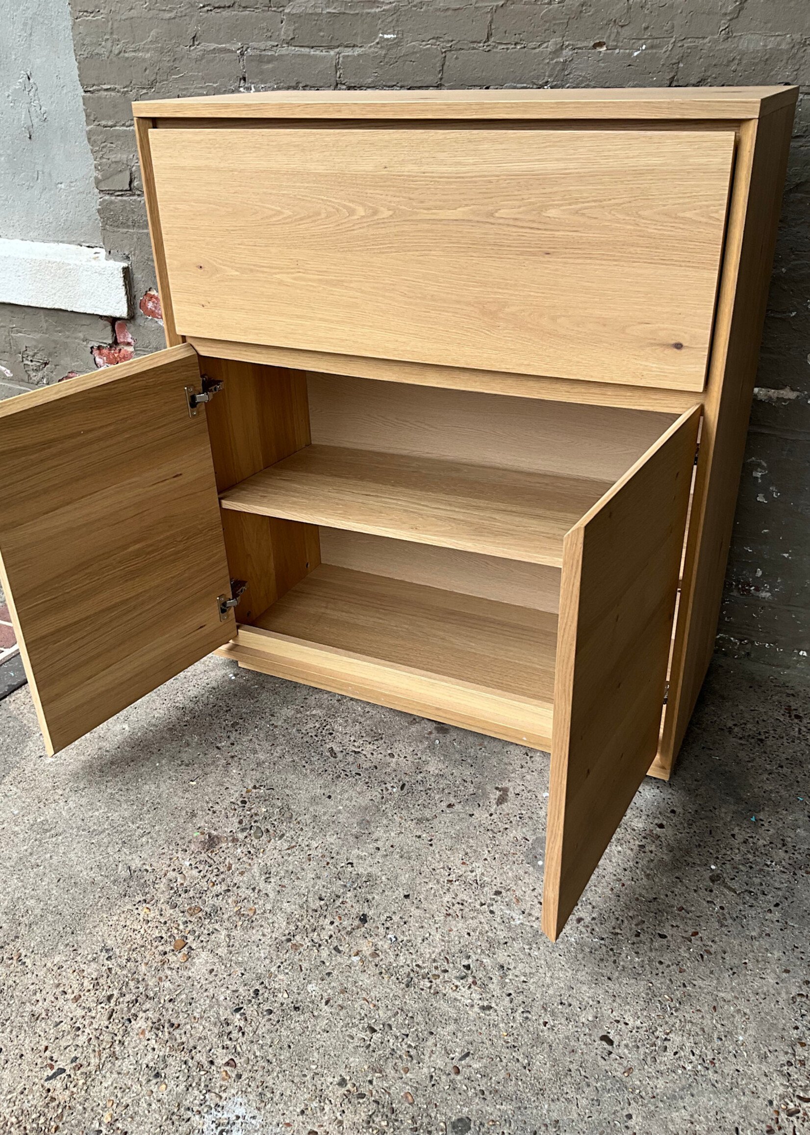 GOODWOOD Williams Sonoma Oak Bar Cabinet