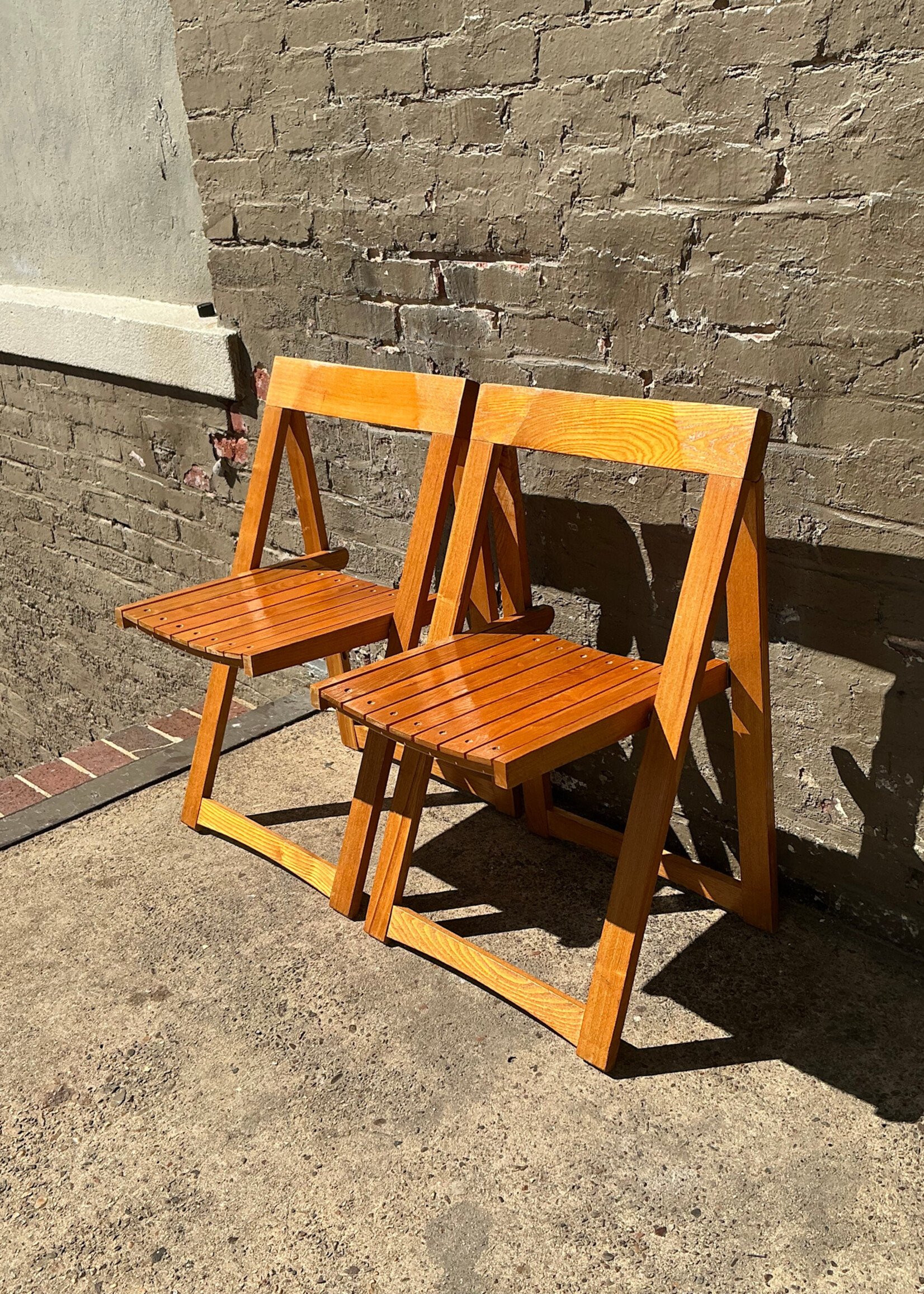 GOODWOOD Pair of Modern Folding Chairs