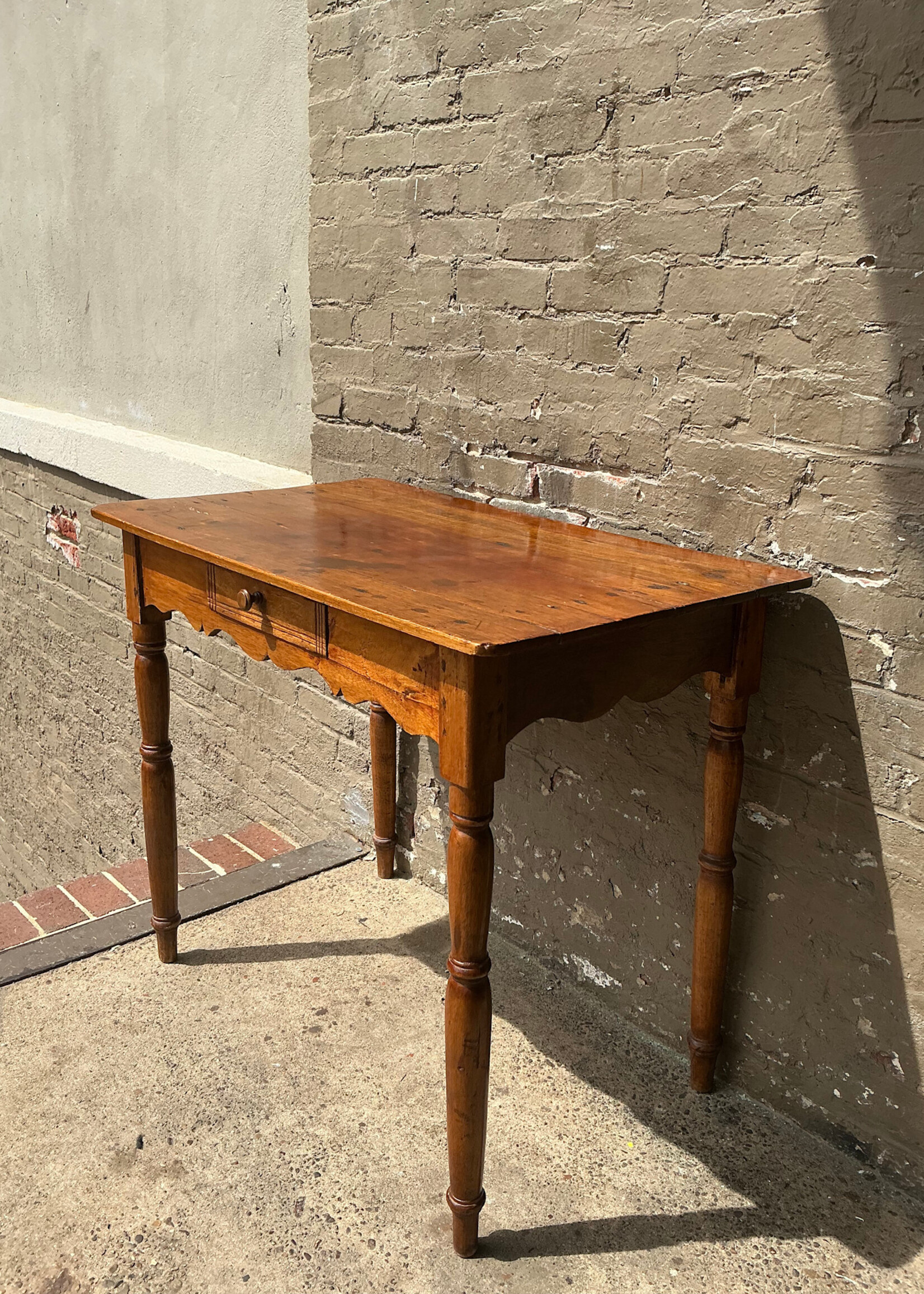 GOODWOOD Antique One Drawer Table