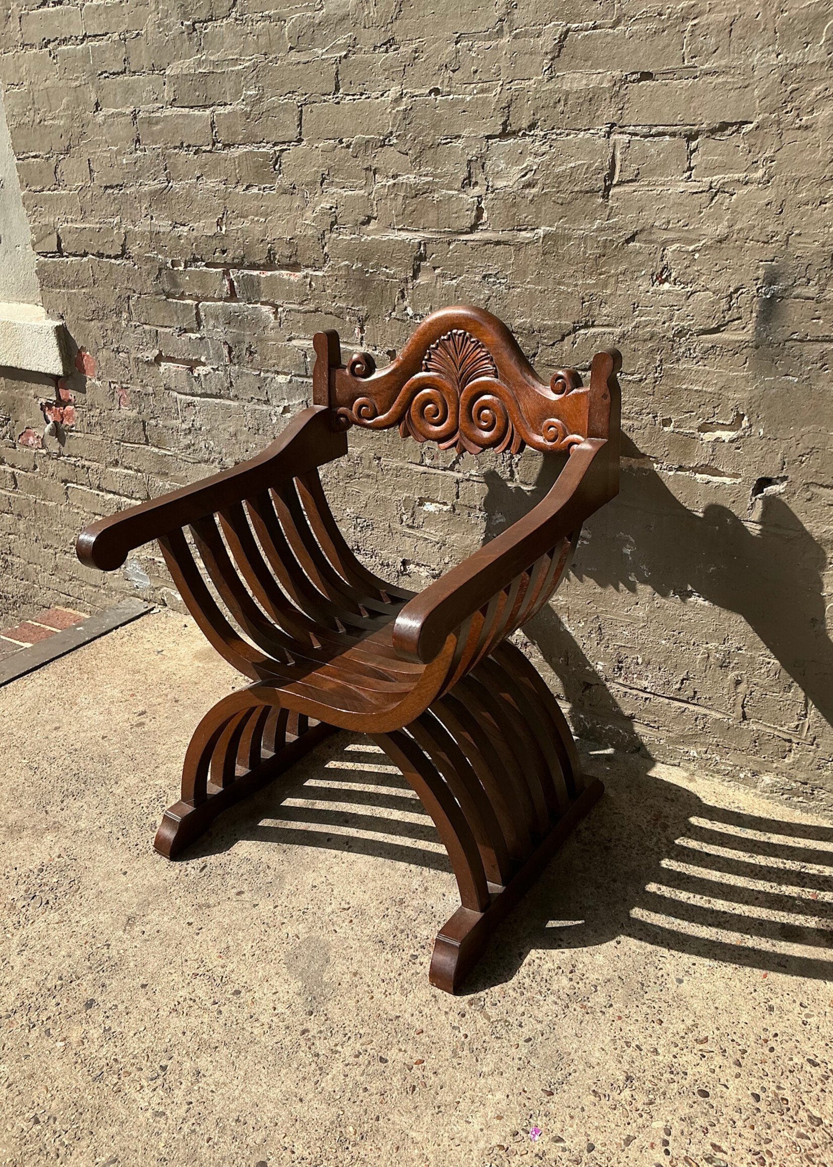 GOODWOOD Savonarola Chair