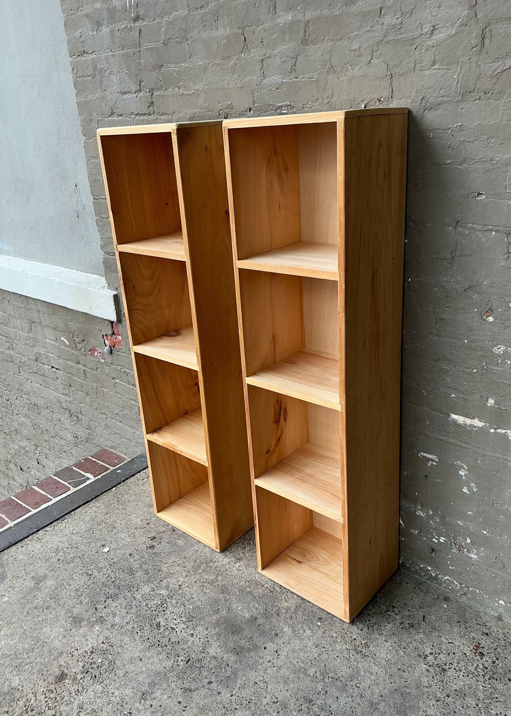 GOODWOOD Pine Chimney Shelf