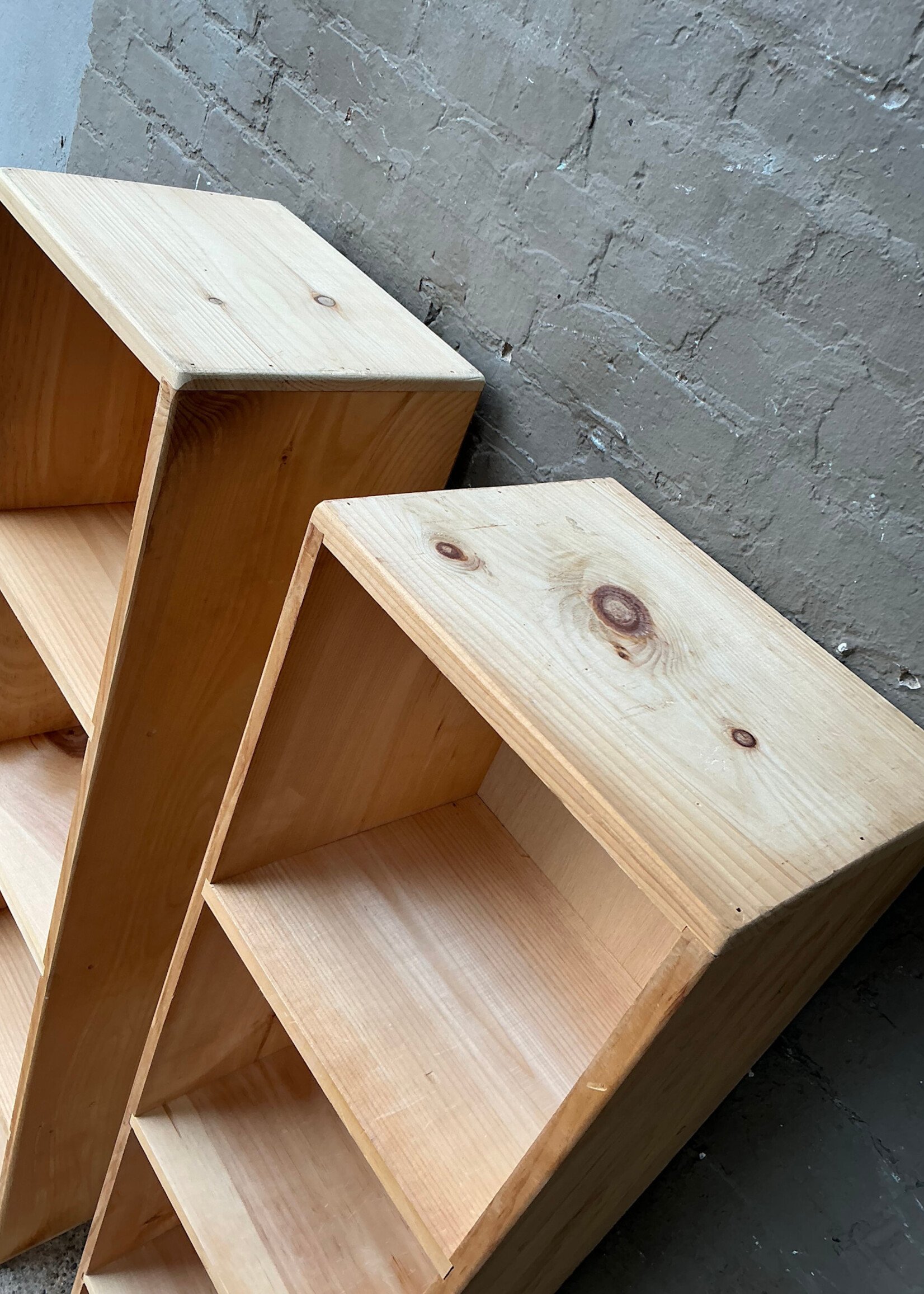 GOODWOOD Pine Chimney Shelf