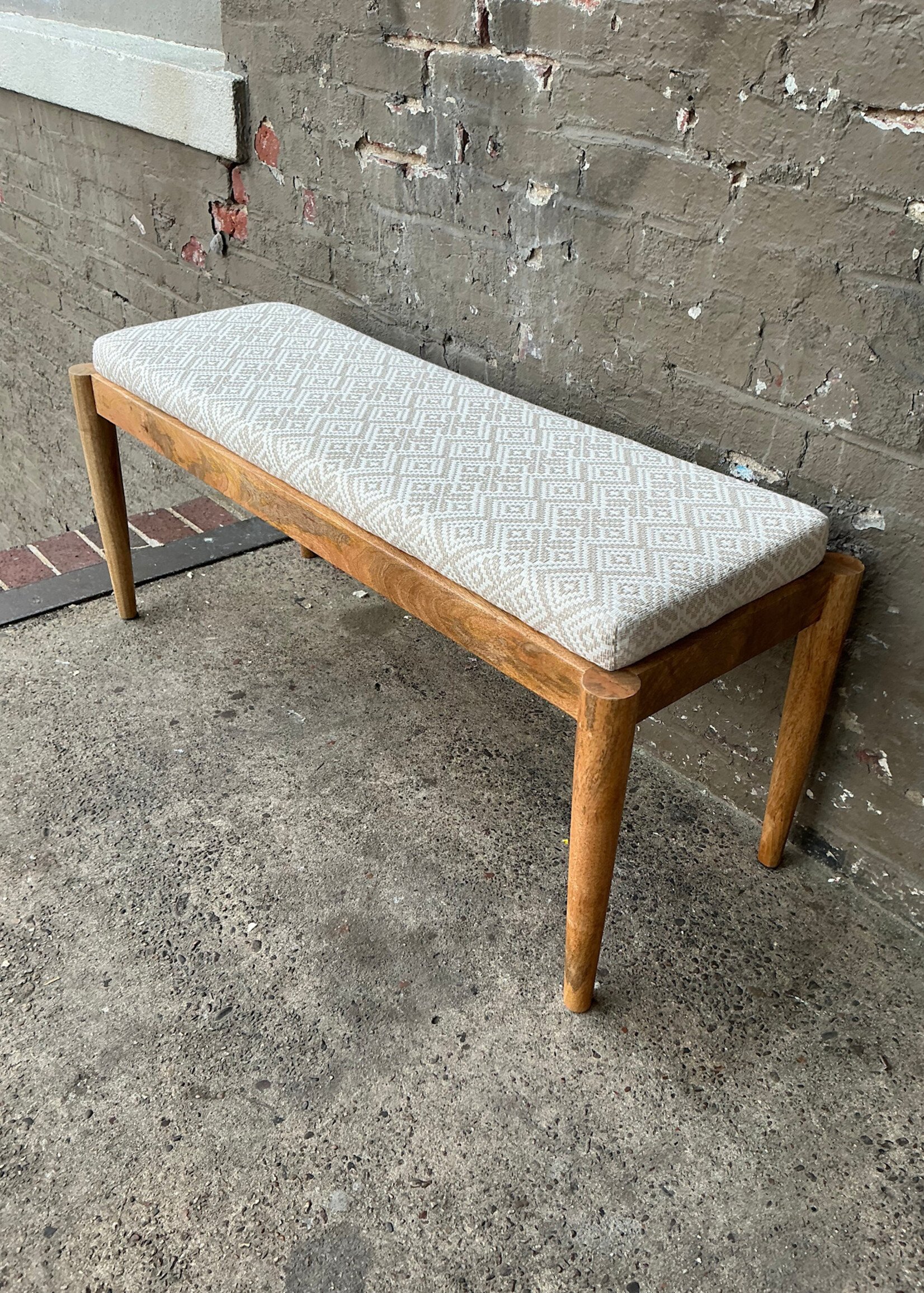 GOODWOOD MCM Style Bench