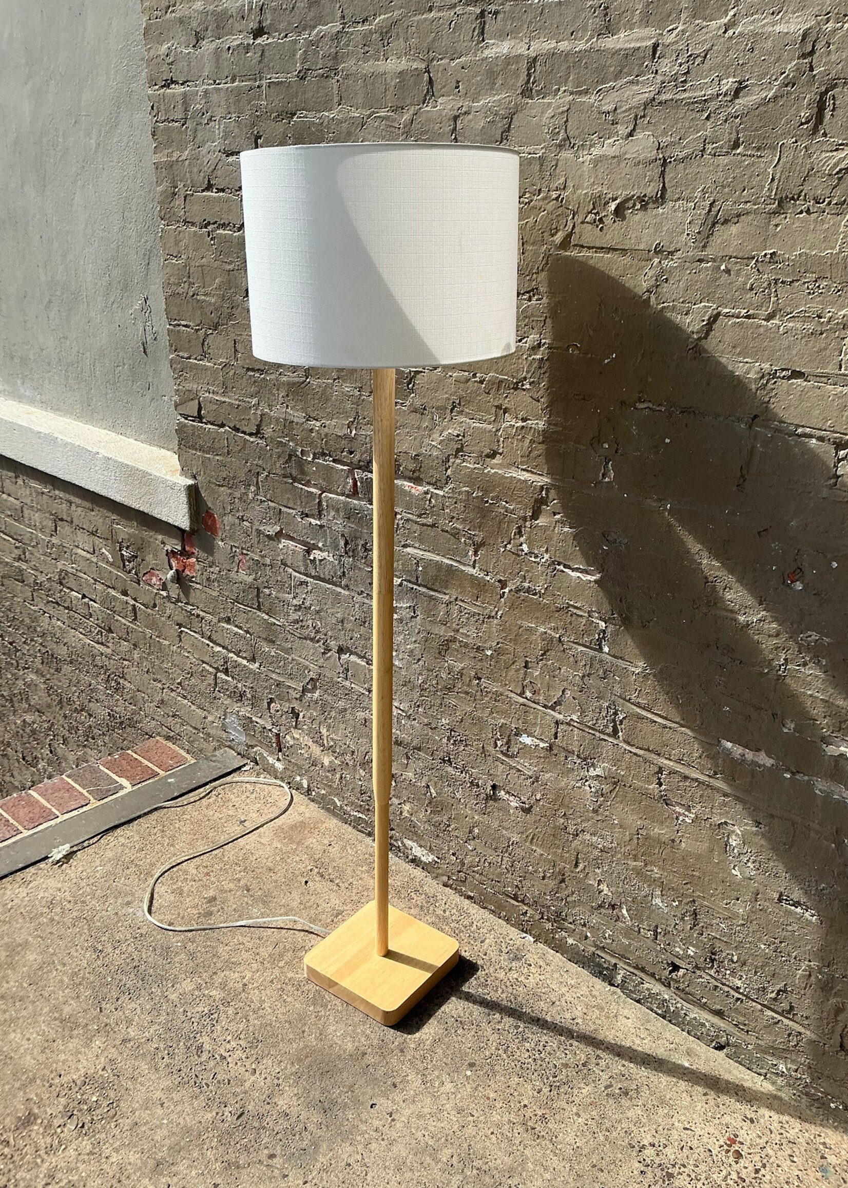 GOODWOOD Modern Floor Lamp