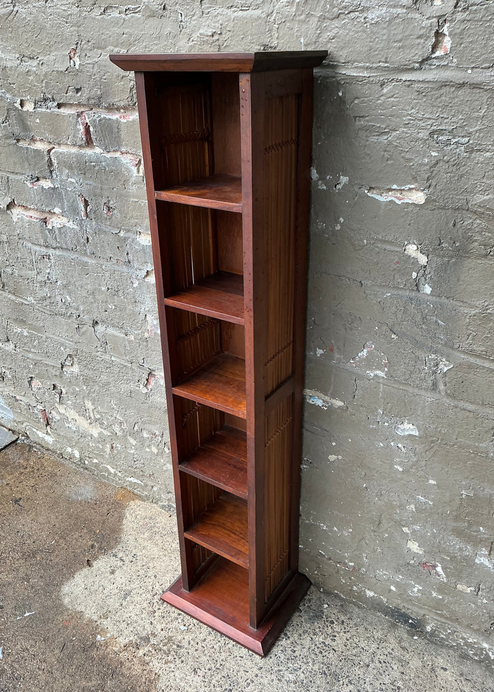 GOODWOOD Rattan Shelf