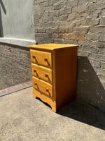 GOODWOOD Small Pine Chest of Drawers