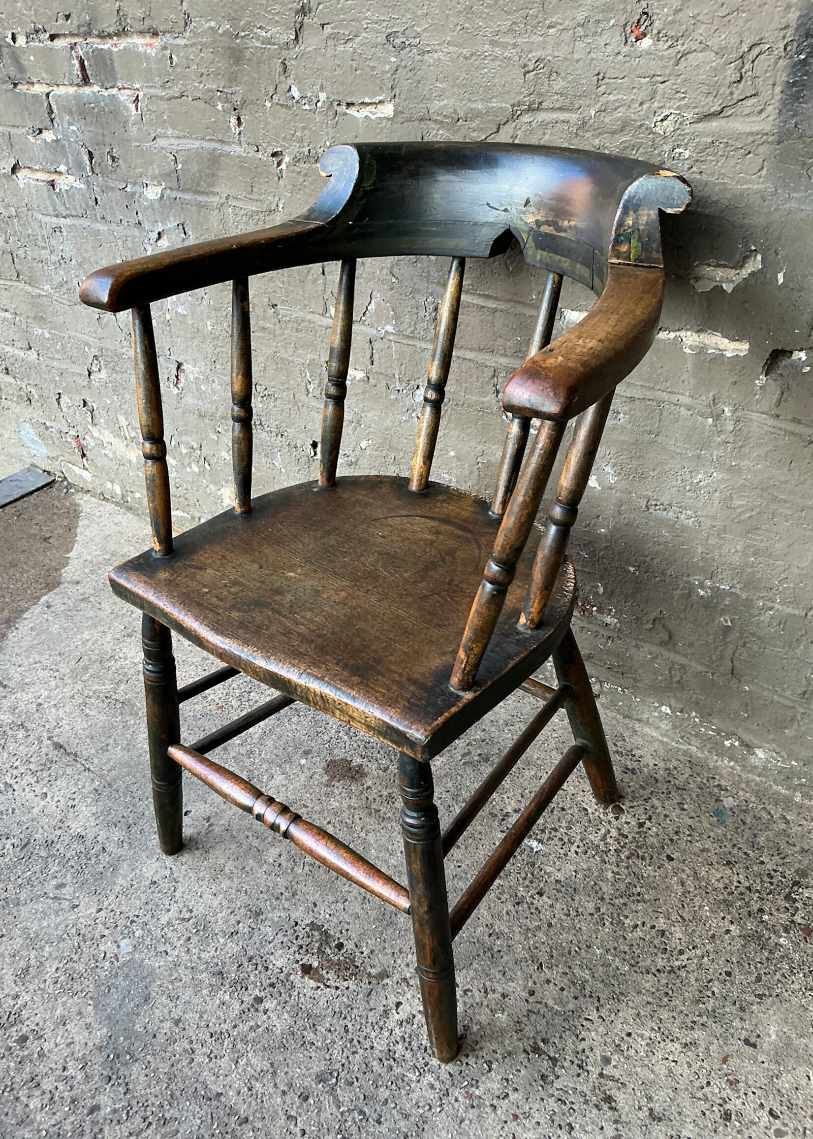 GOODWOOD Antique Captain's Chair