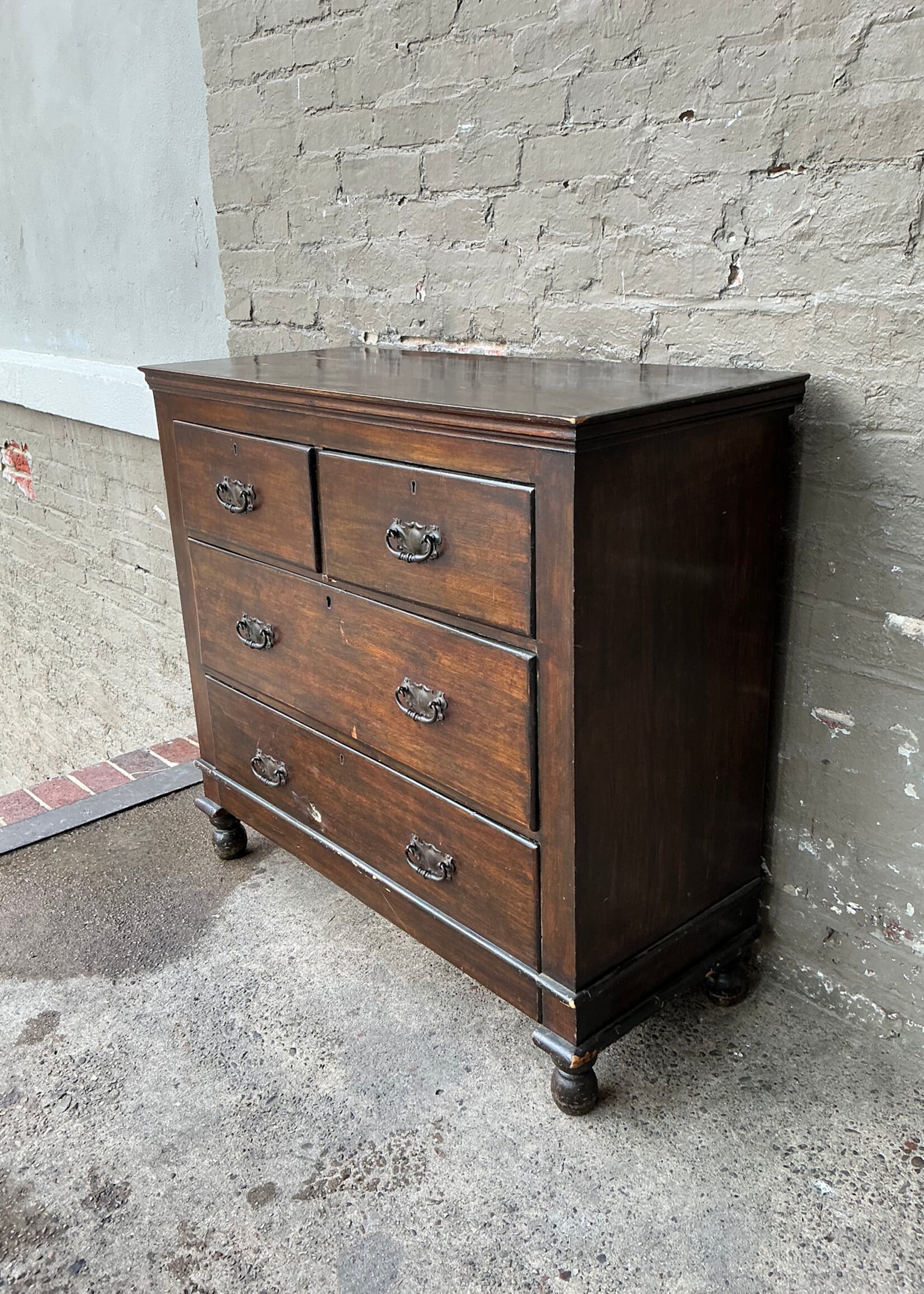 GOODWOOD Antique English Pine Chest of Drawers