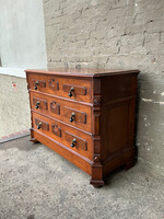 GOODWOOD Victorian Walnut Butler's Chest