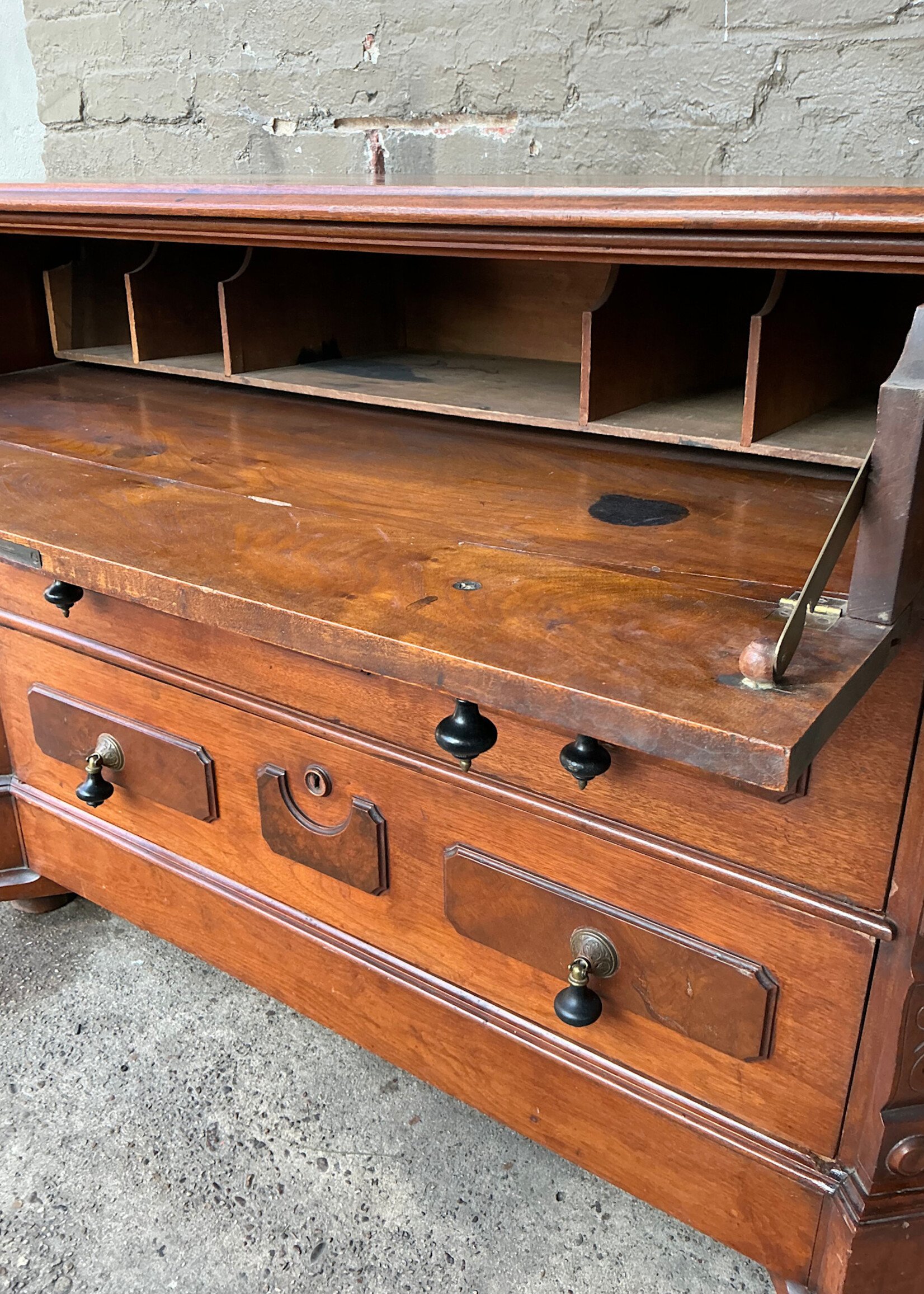 GOODWOOD Victorian Walnut Butler's Chest