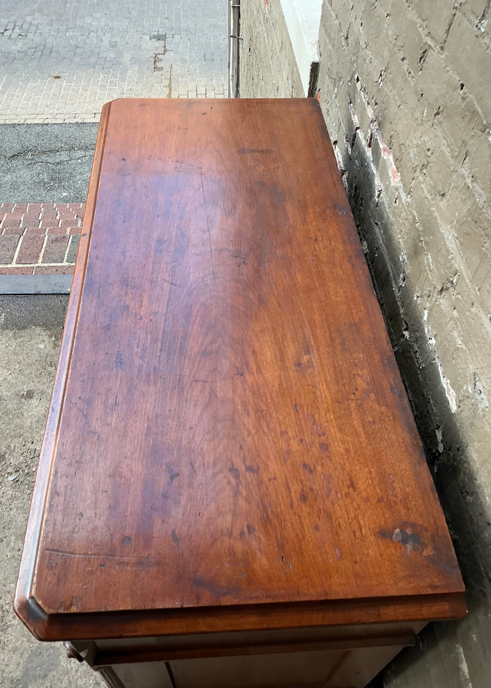 GOODWOOD Victorian Walnut Butler's Chest