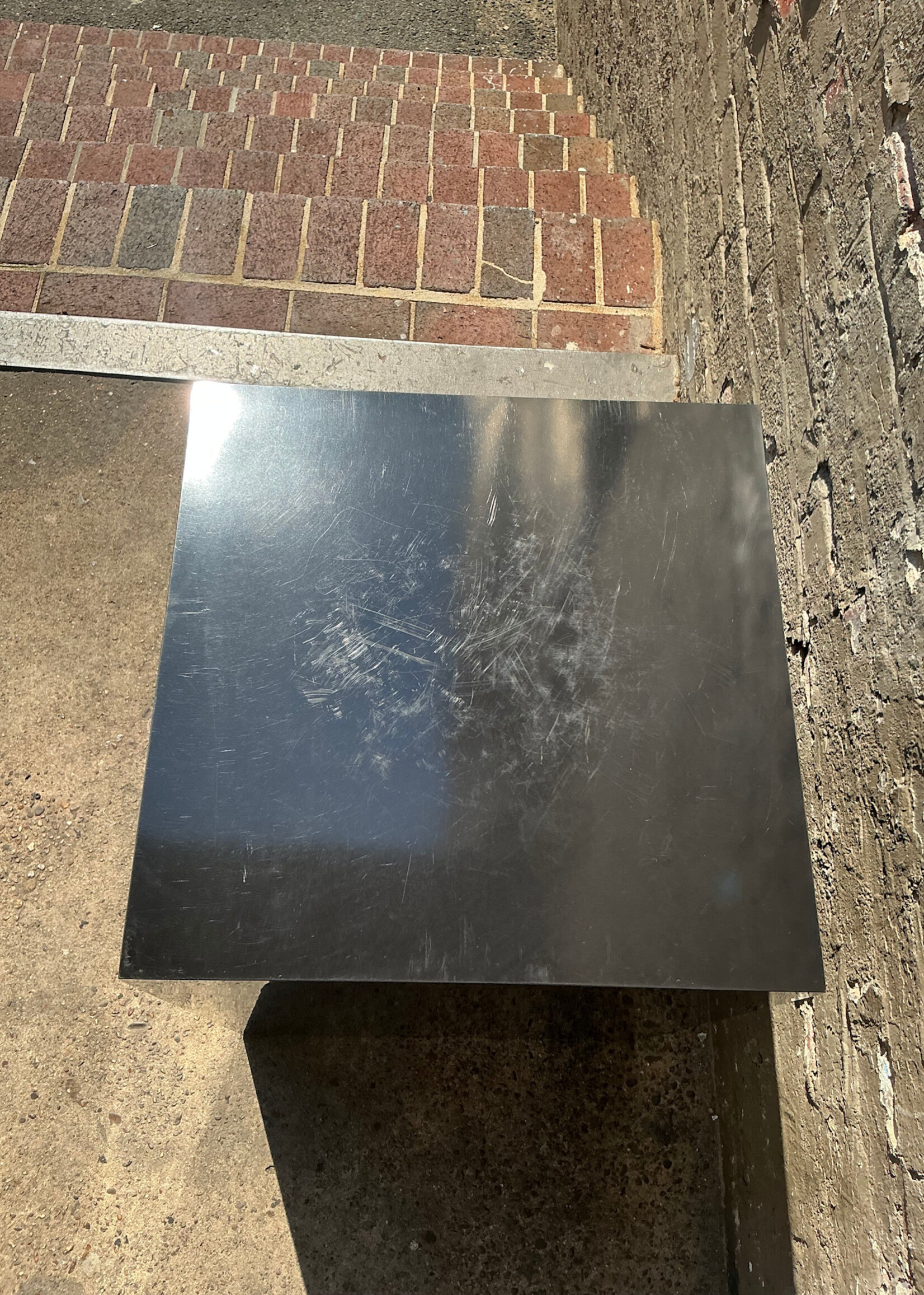 GOODWOOD Vintage Laminate Pedestal