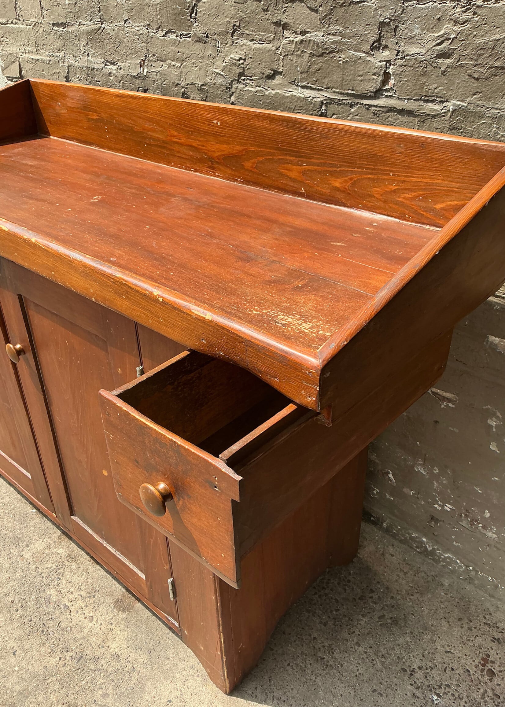 GOODWOOD 19th Century Pine Dry Sink