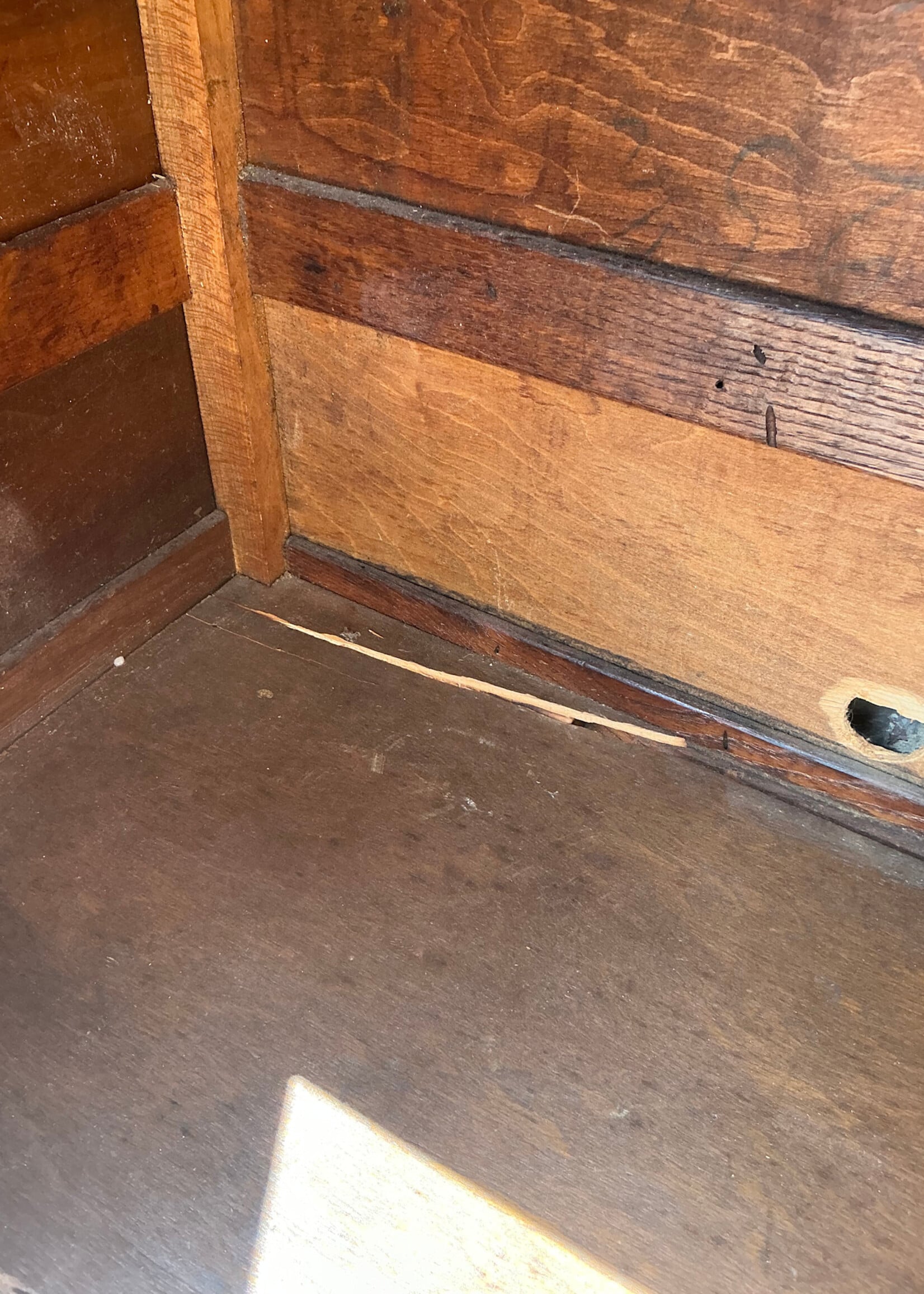 GOODWOOD Antique Pine Washstand