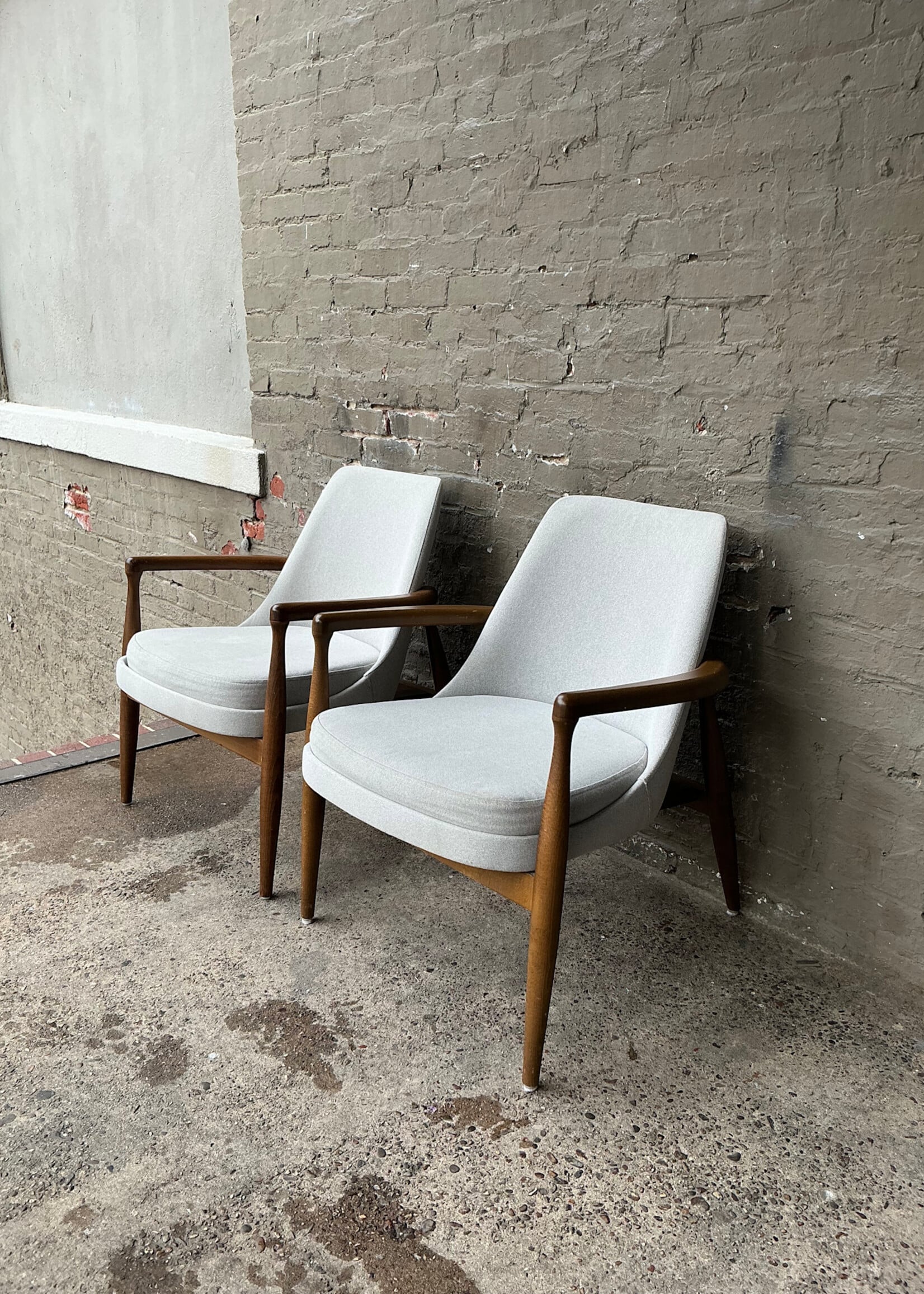 GOODWOOD MCM Style Lounge Chair