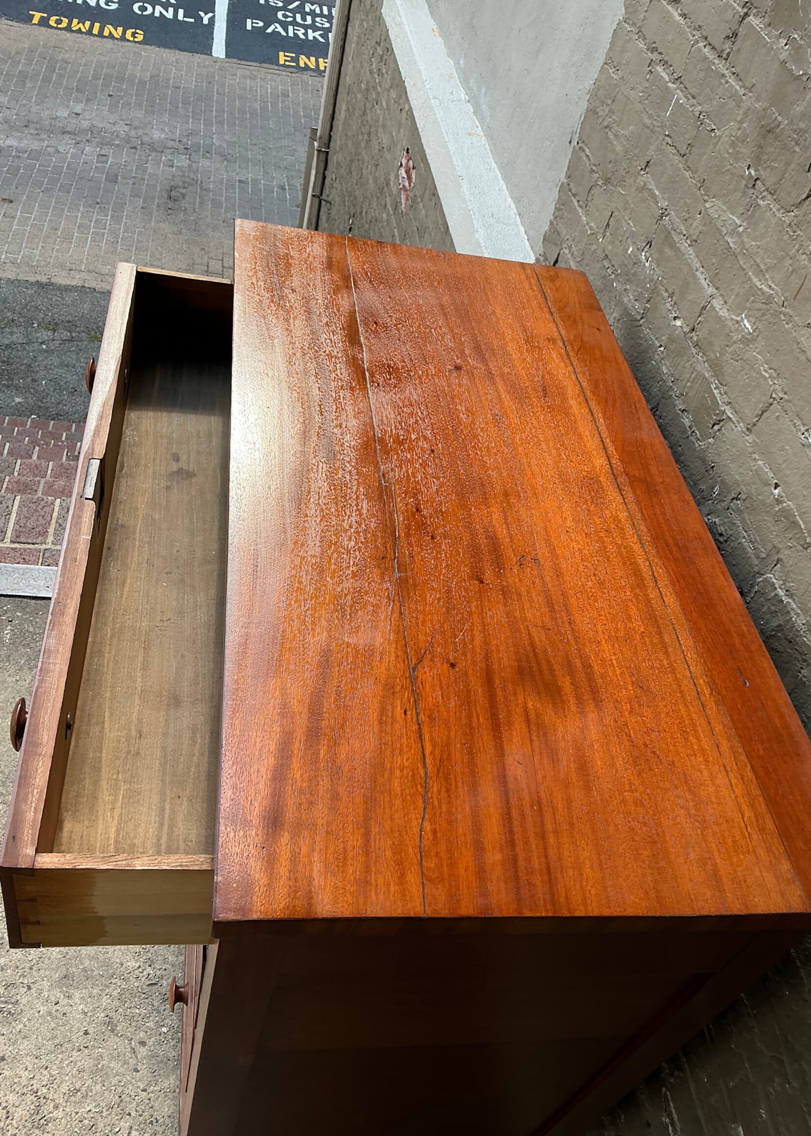 GOODWOOD Federal Mahogany Chest of Drawers