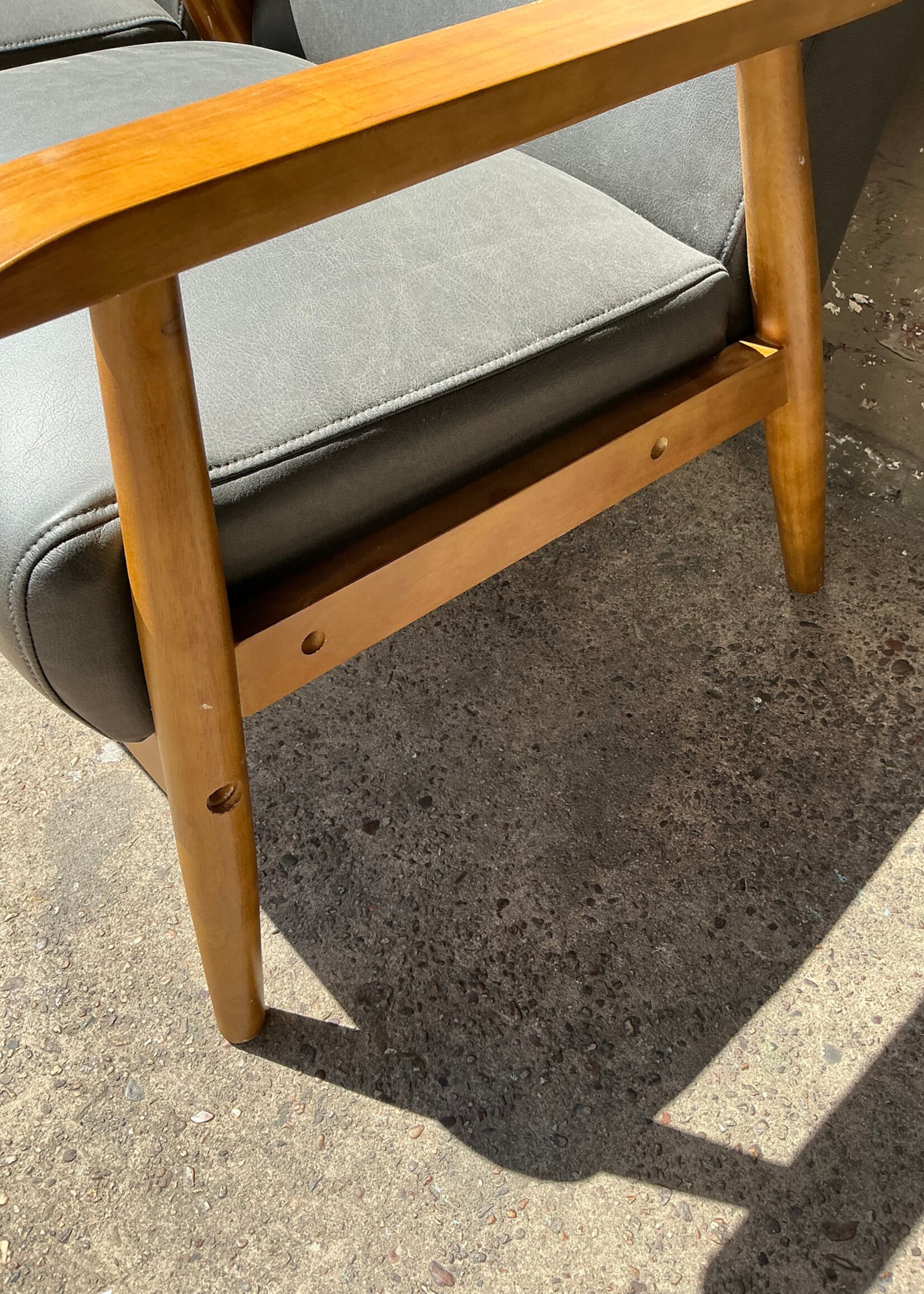 GOODWOOD MCM Style Vinyl Lounge Chair