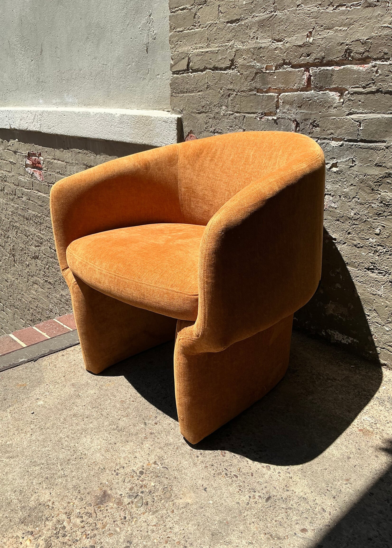 GOODWOOD Postmodern Style Lounge Chair, Orange