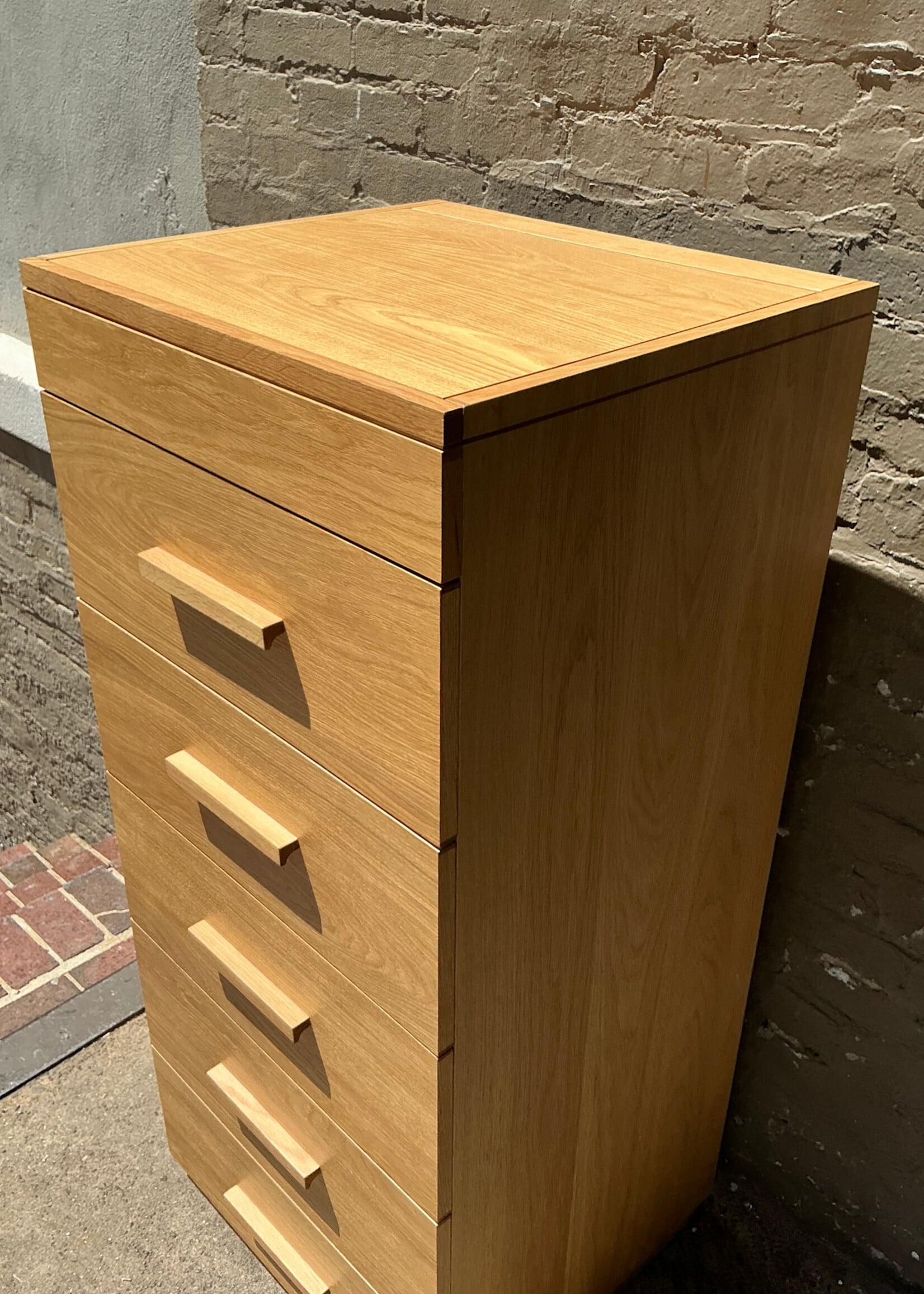 GOODWOOD Modern Oak Chest of Drawers with Vanity Top