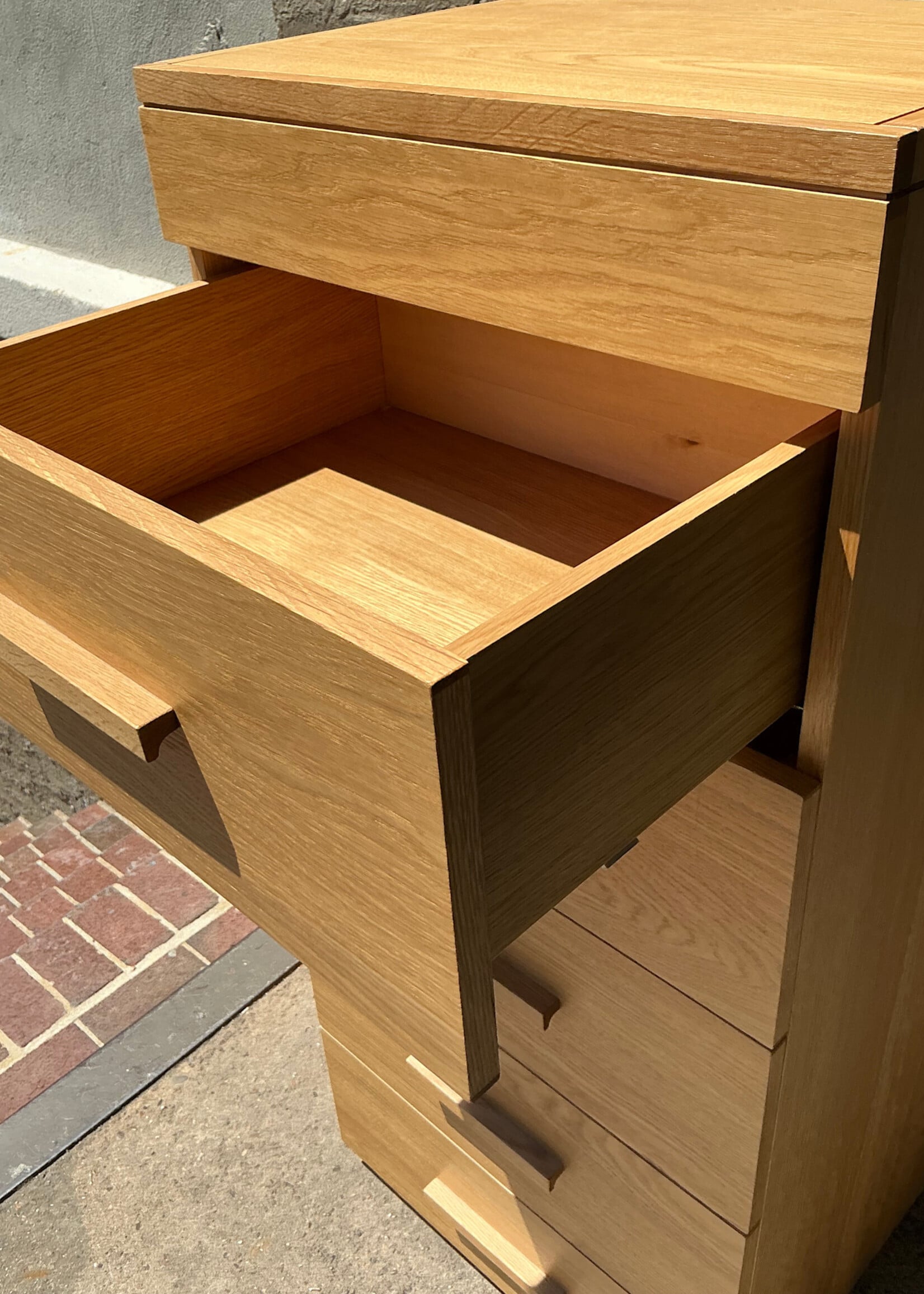 GOODWOOD Modern Oak Chest of Drawers with Vanity Top