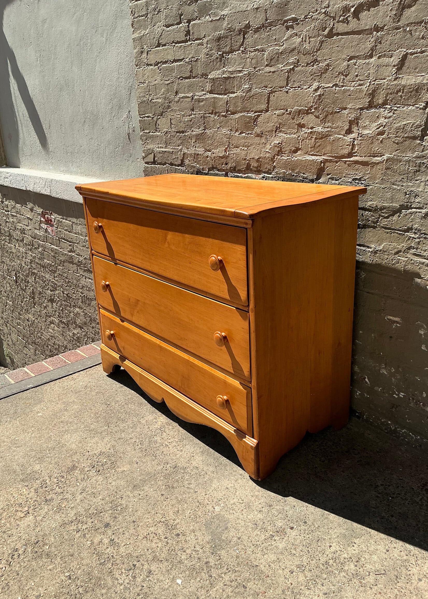 GOODWOOD Vintage Maple Three-Drawer Chest