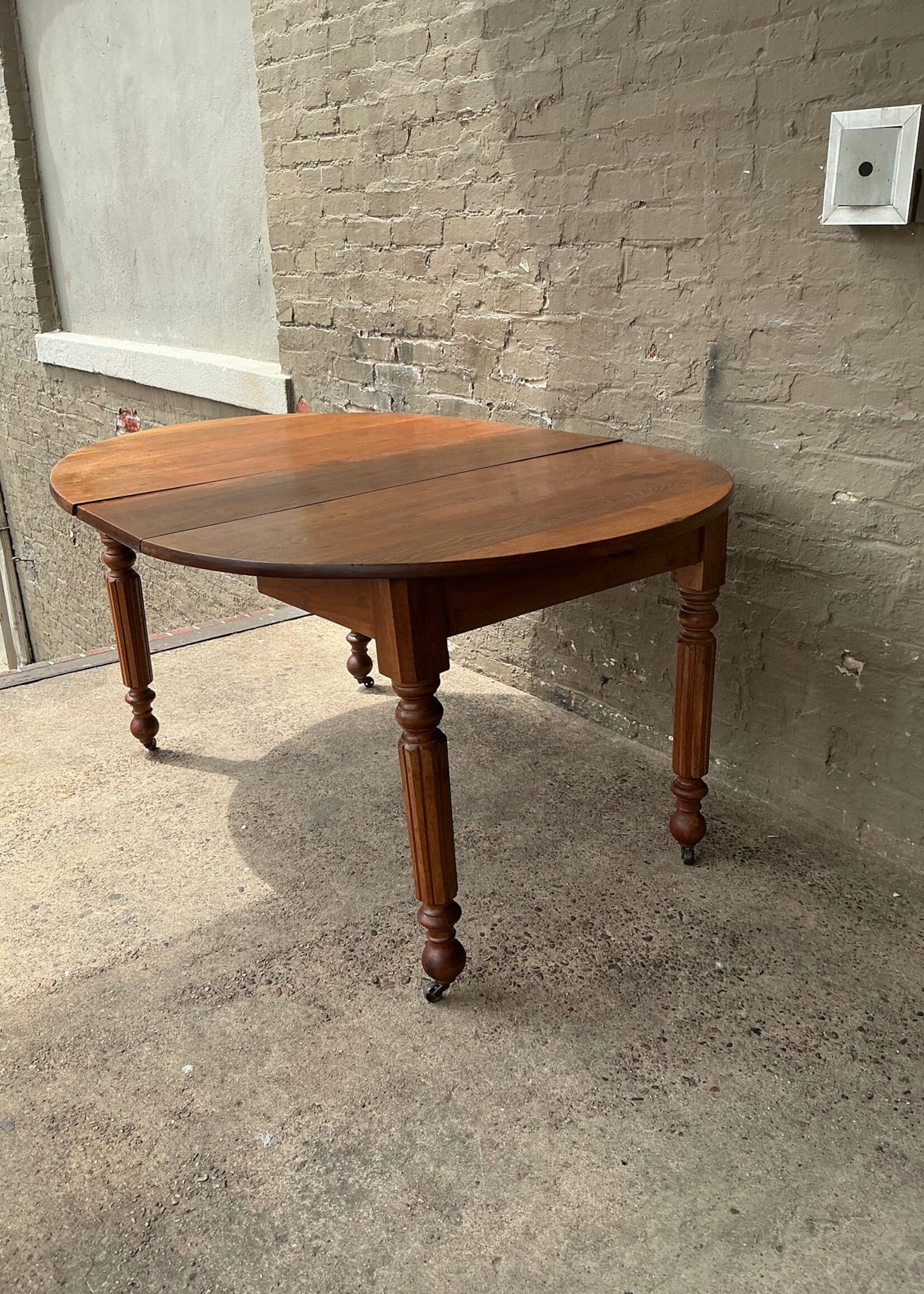 GOODWOOD Antique Walnut Dining Table w/One Leaf