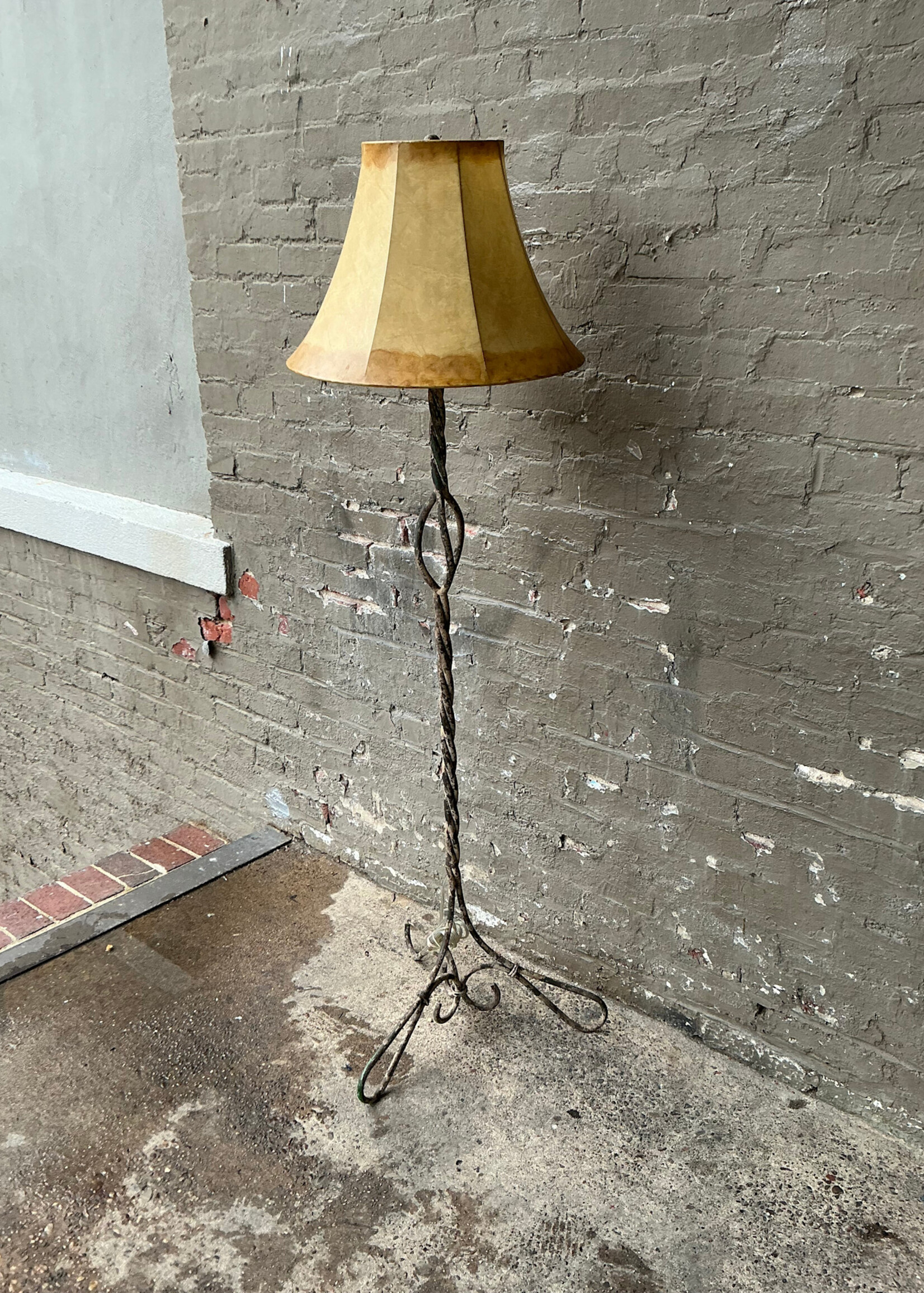 GOODWOOD Iron Floor Lamp