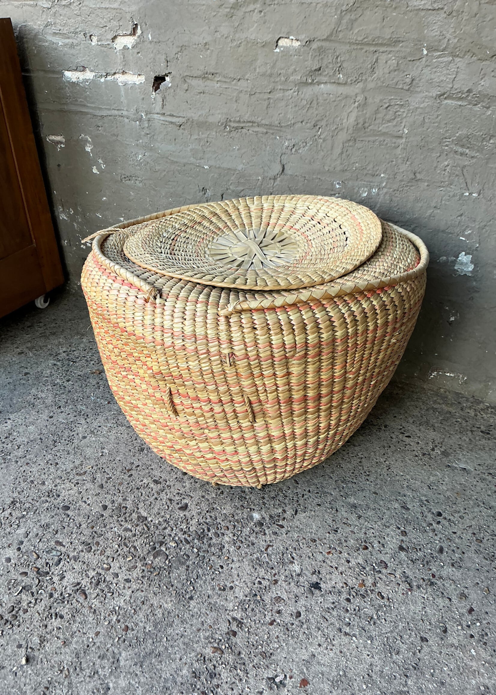 GOODWOOD Large Woven Basket with Lid