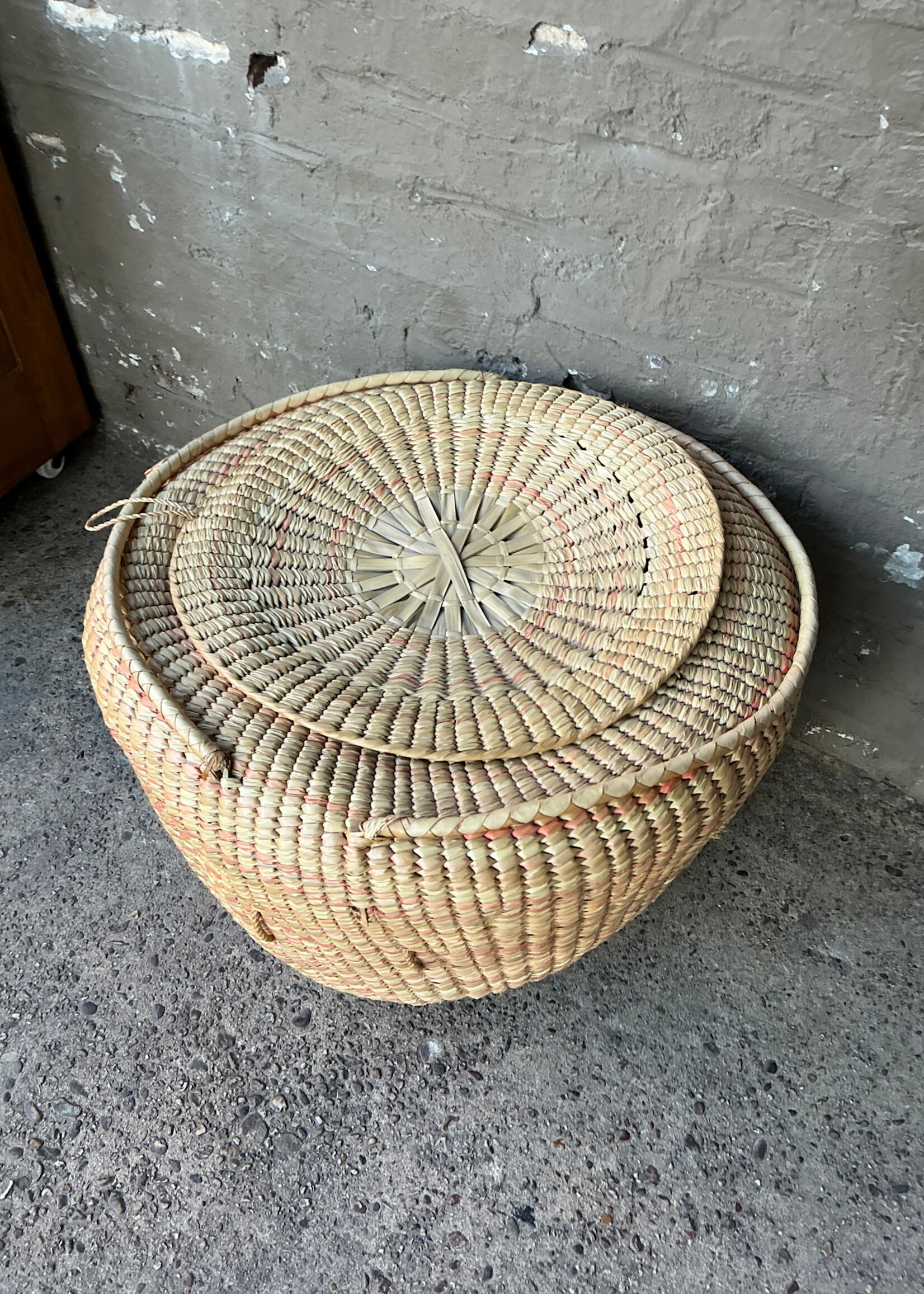 GOODWOOD Large Woven Basket with Lid