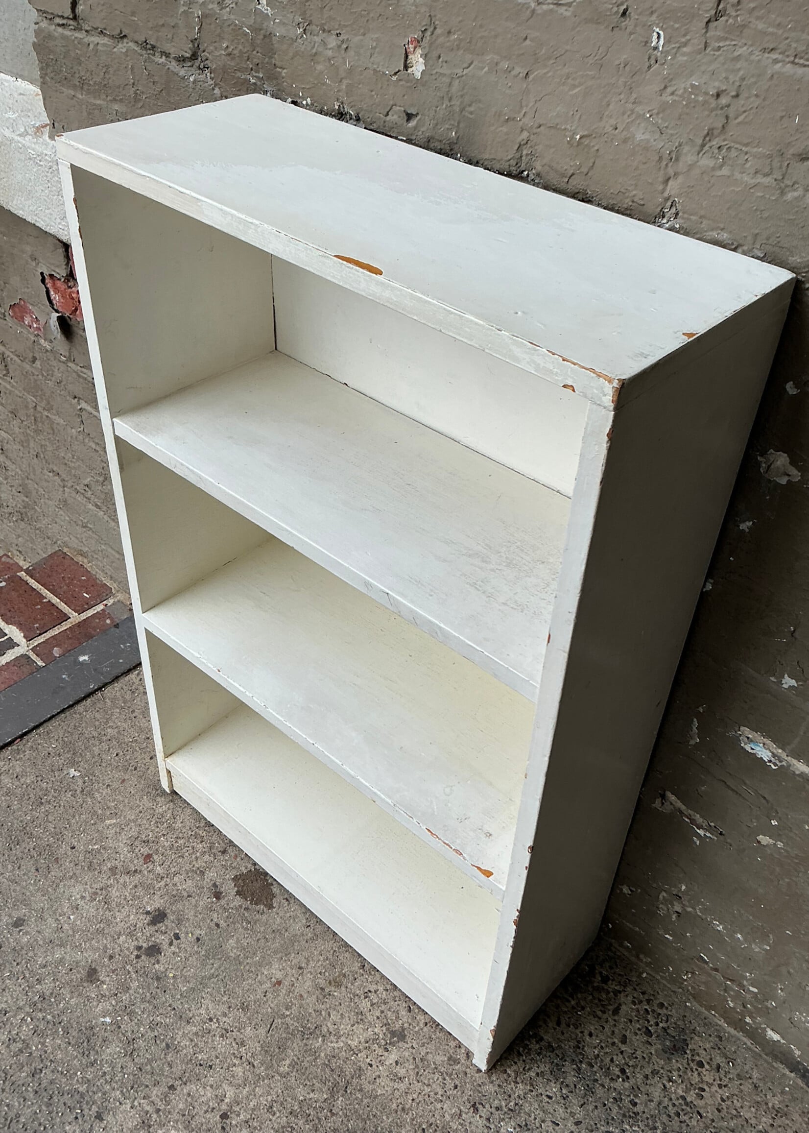 GOODWOOD Vintage Painted Bookshelf