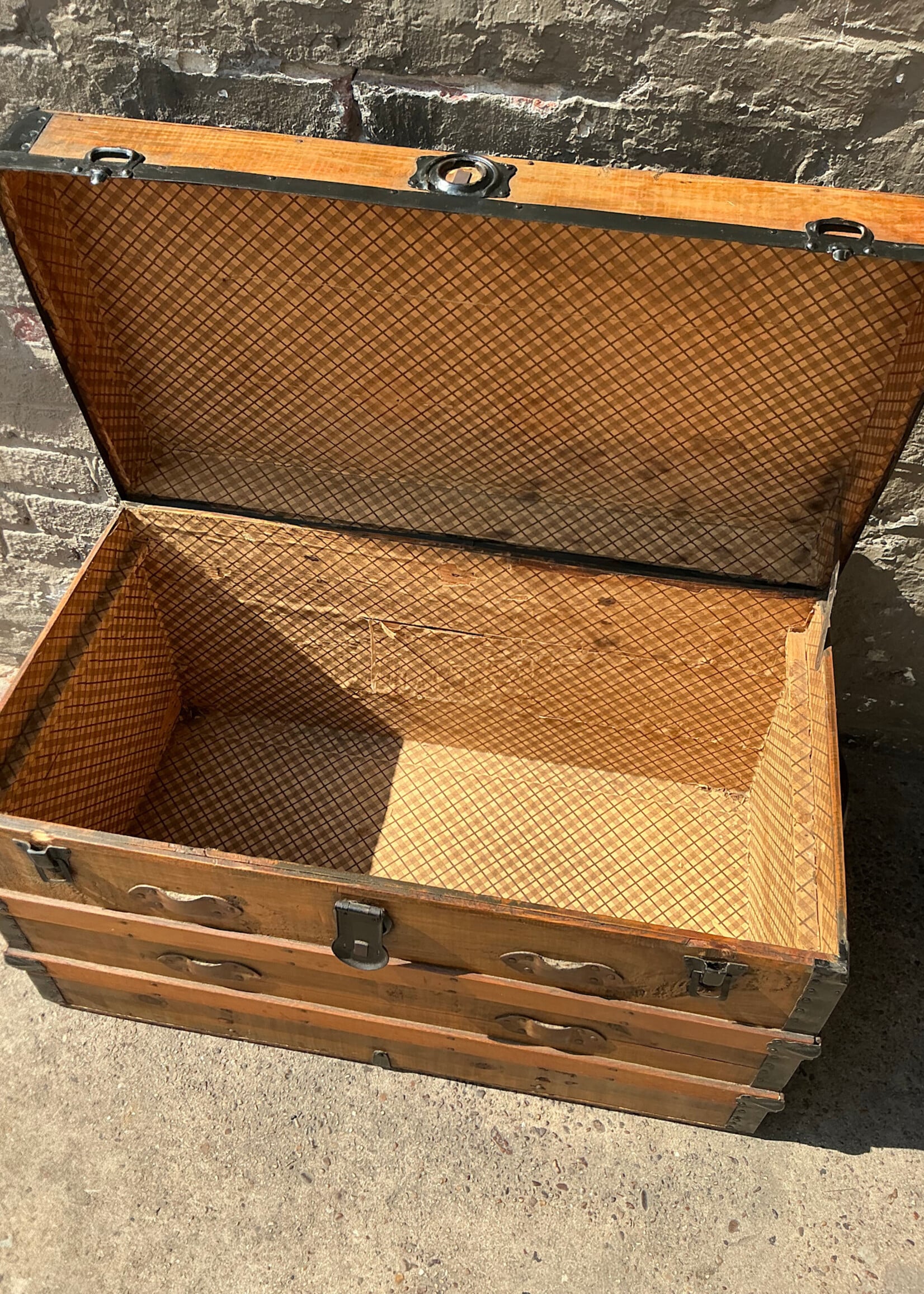 GOODWOOD Antique Steamer Trunk
