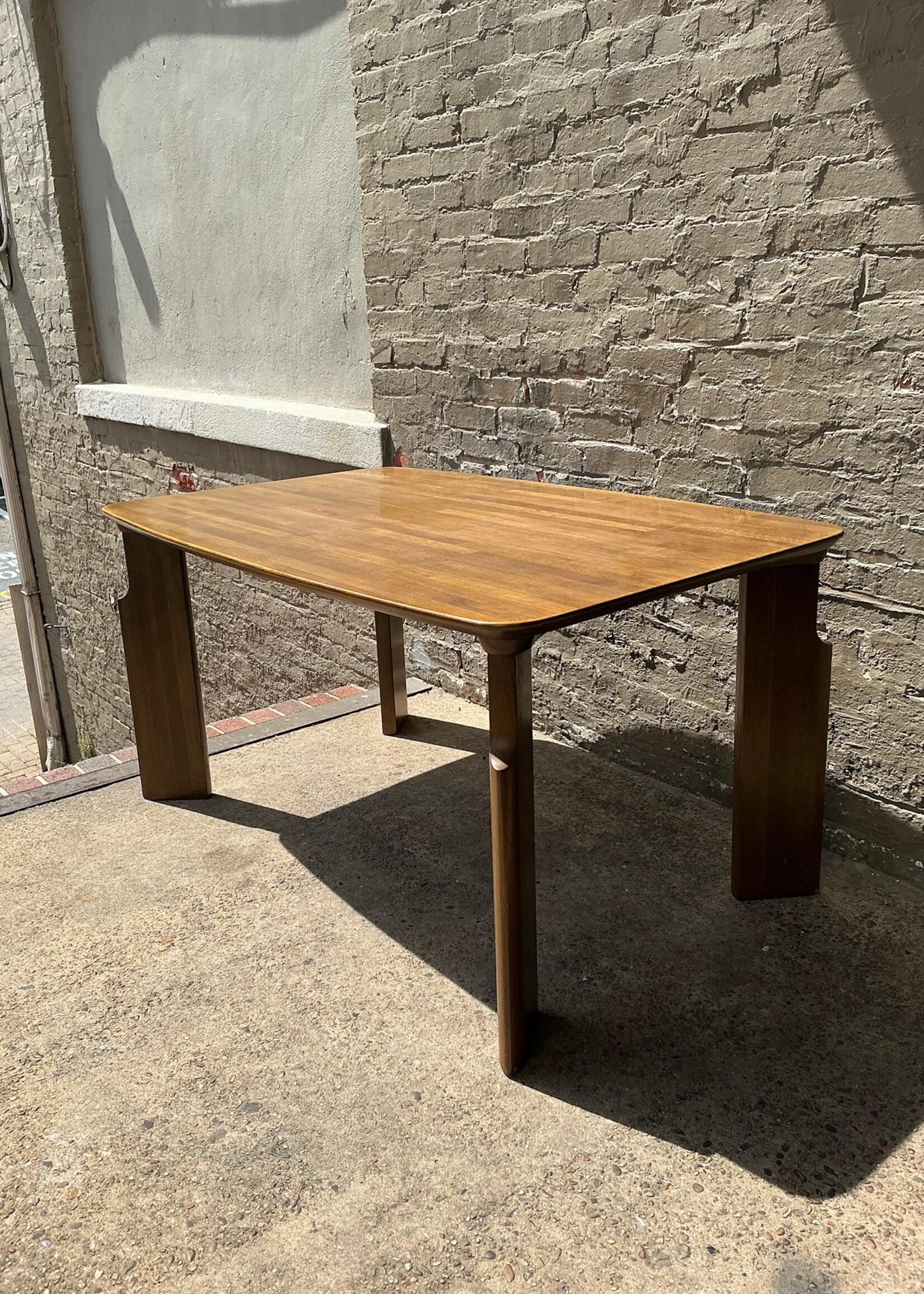 GOODWOOD Modern Solid Oak Butcher Block Table