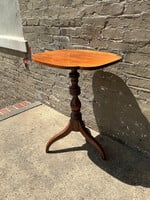GOODWOOD Antique Mahogany Tilt-Top Table