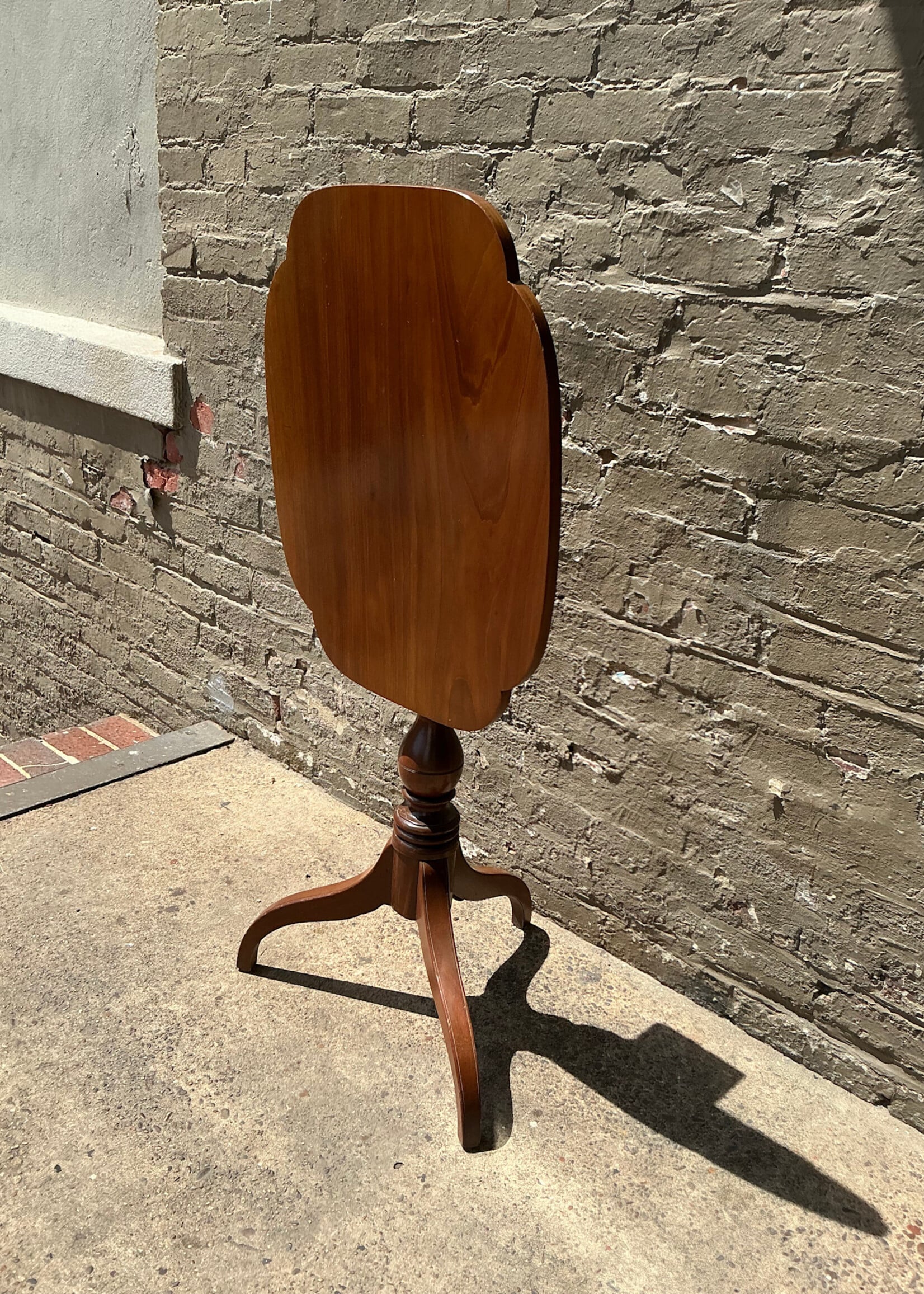 GOODWOOD Antique Mahogany Tilt-Top Table