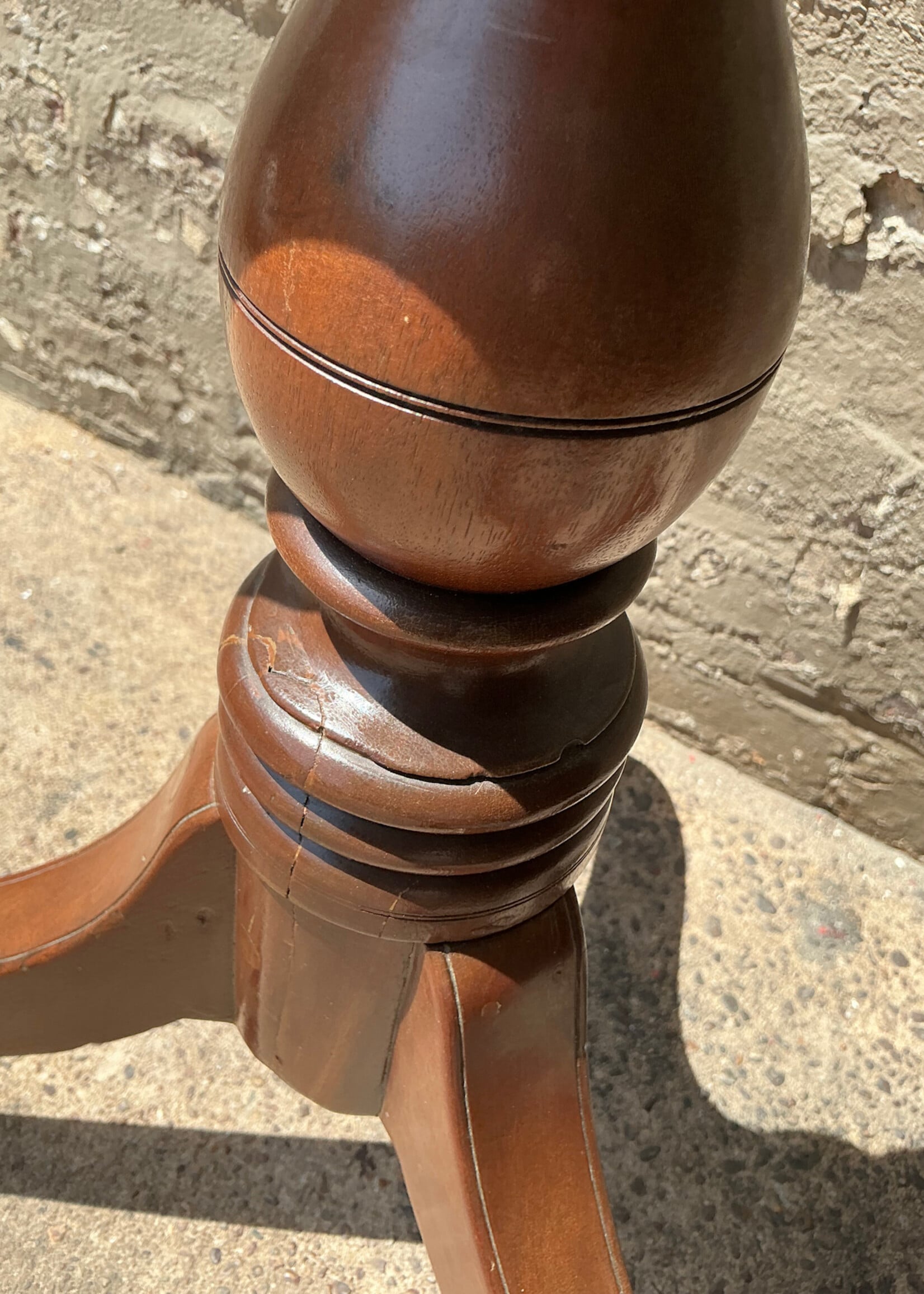 GOODWOOD Antique Mahogany Tilt-Top Table