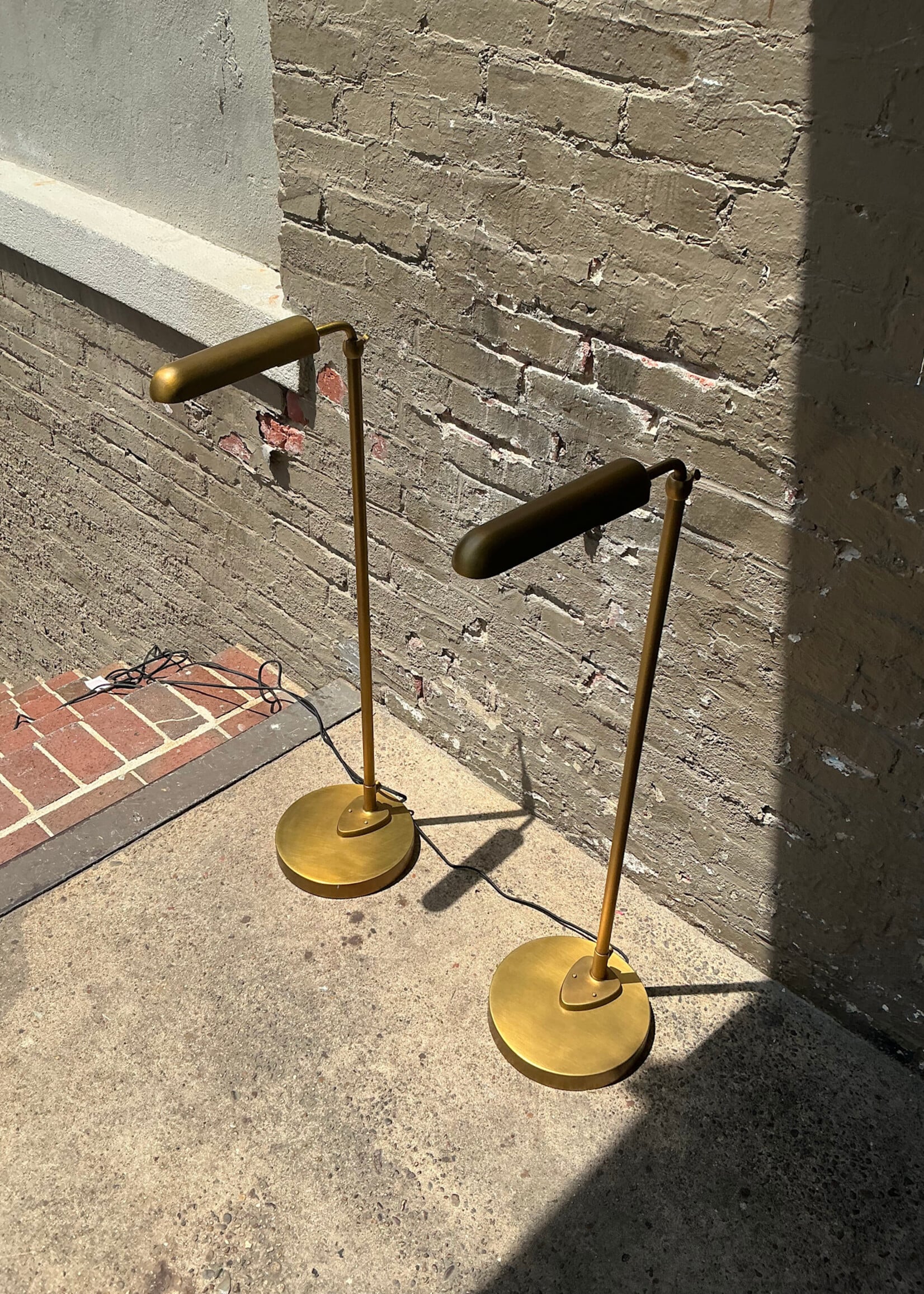 GOODWOOD Pharmacy Lamp