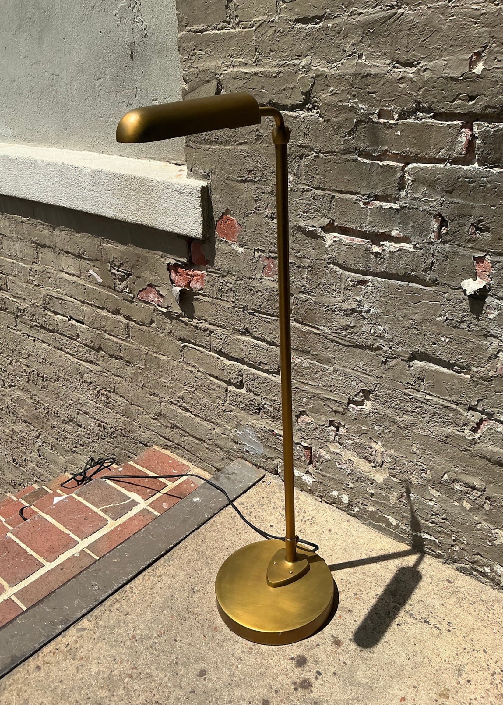 GOODWOOD Pharmacy Lamp