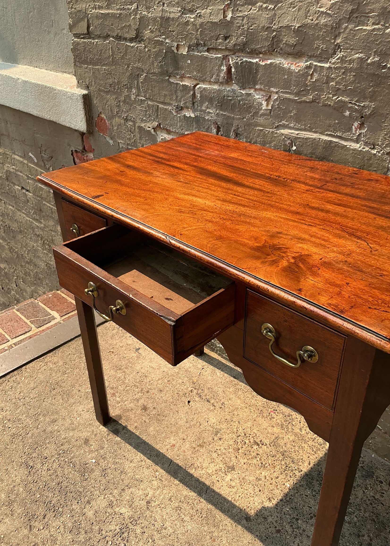 GOODWOOD Georgian Mahogany Lowboy (circa. 1770)