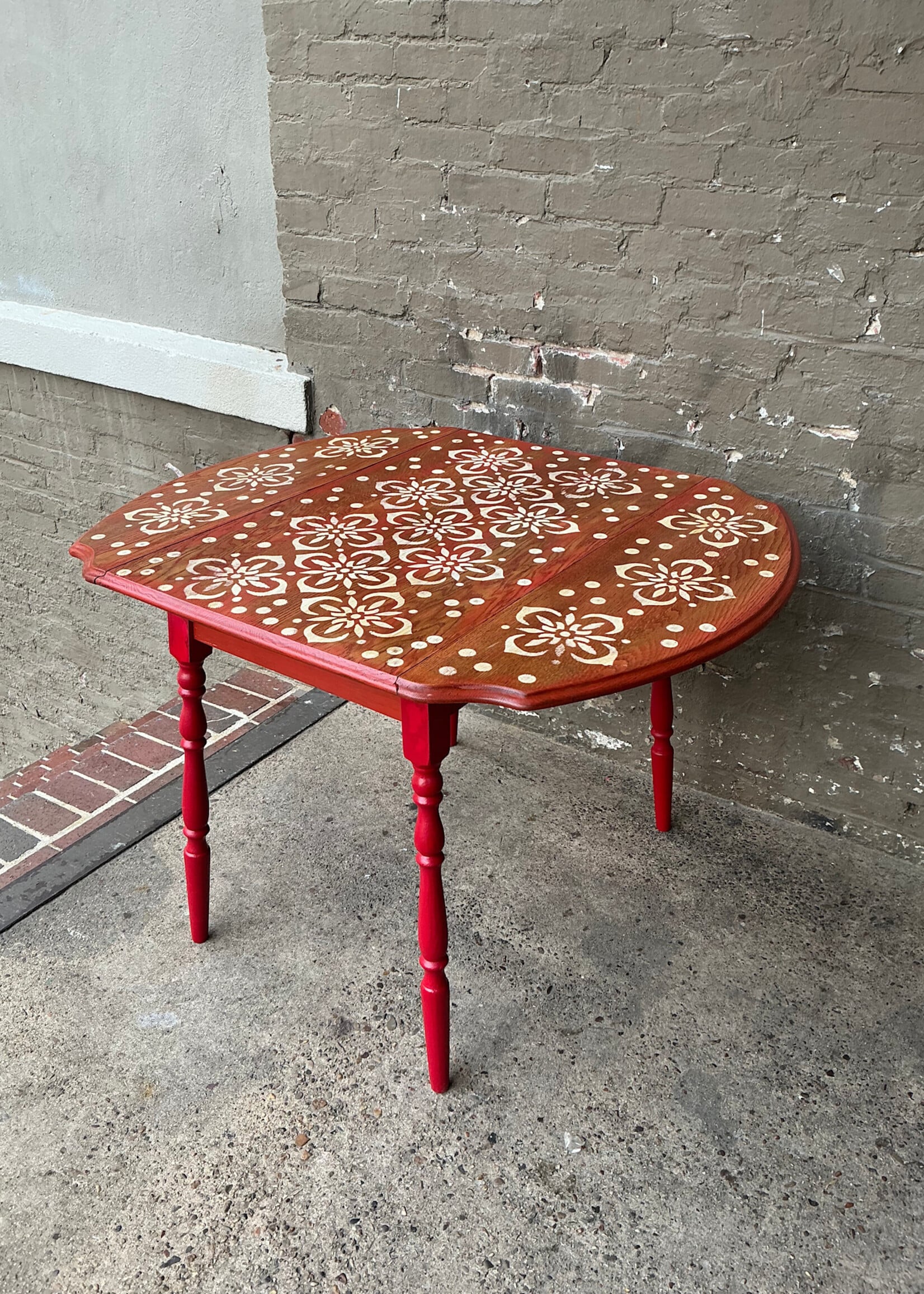 GOODWOOD Vintage Decorated Drop Leaf Table