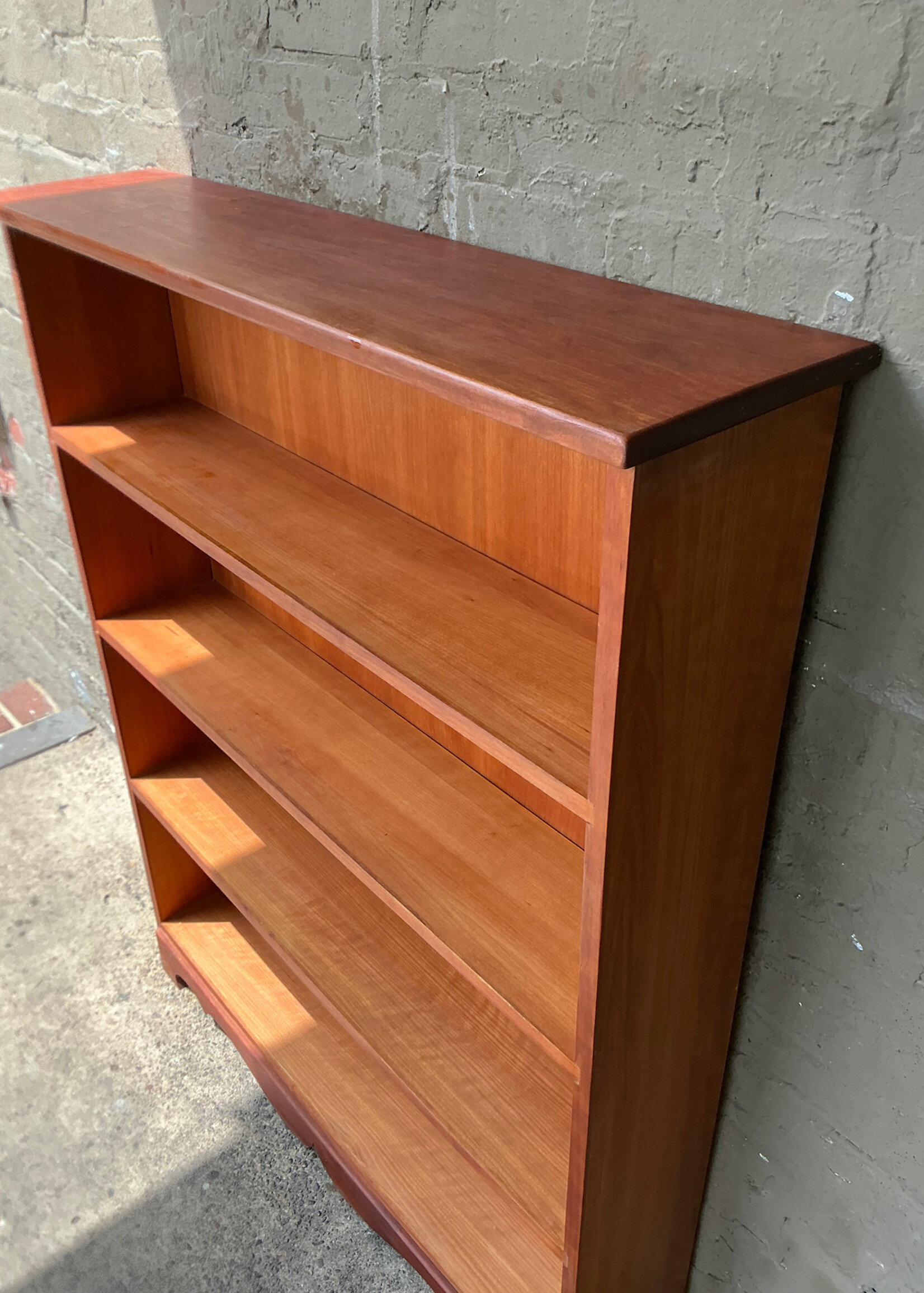 GOODWOOD Vintage Cherry Bookshelf