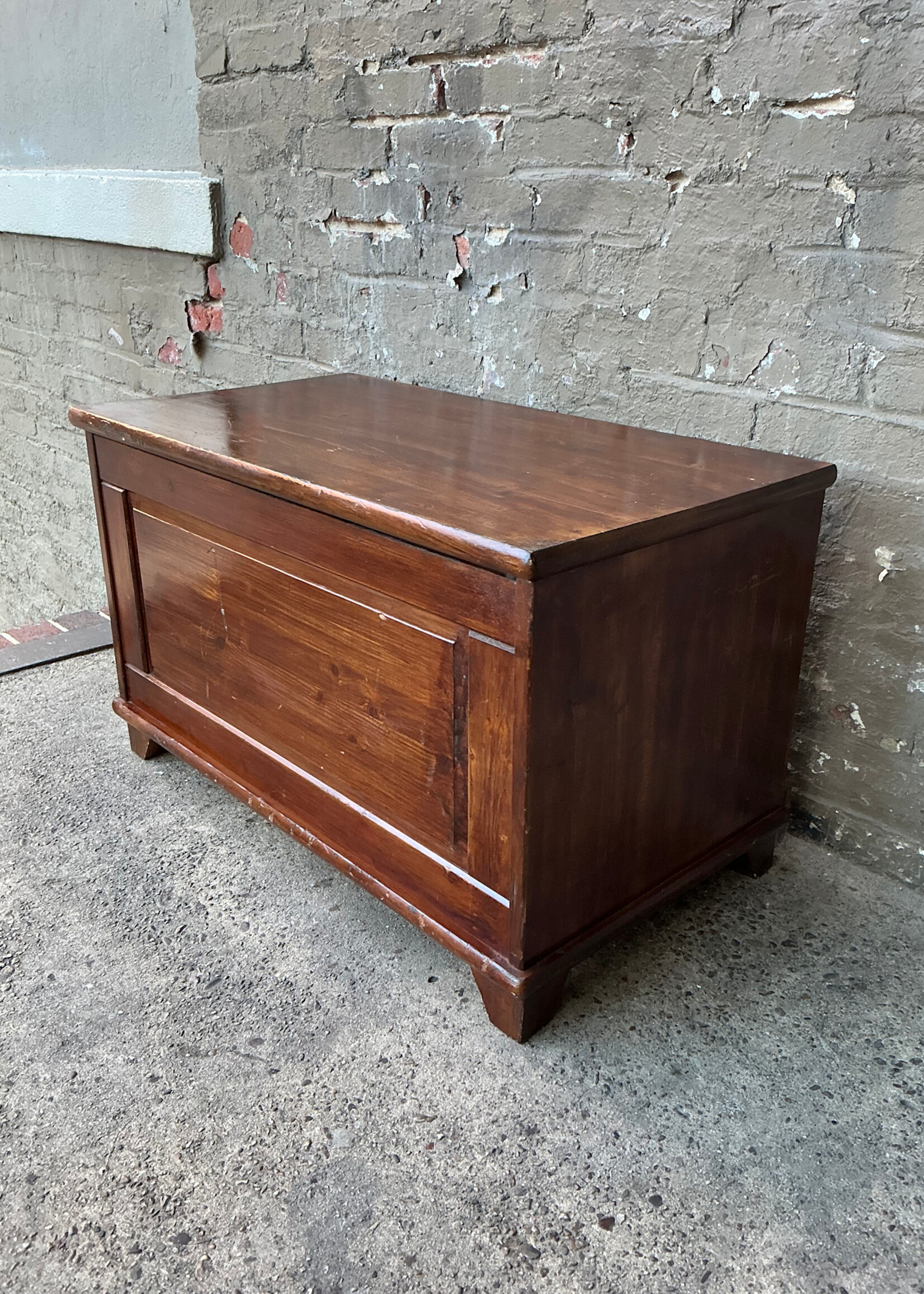 GOODWOOD Blanket Chest