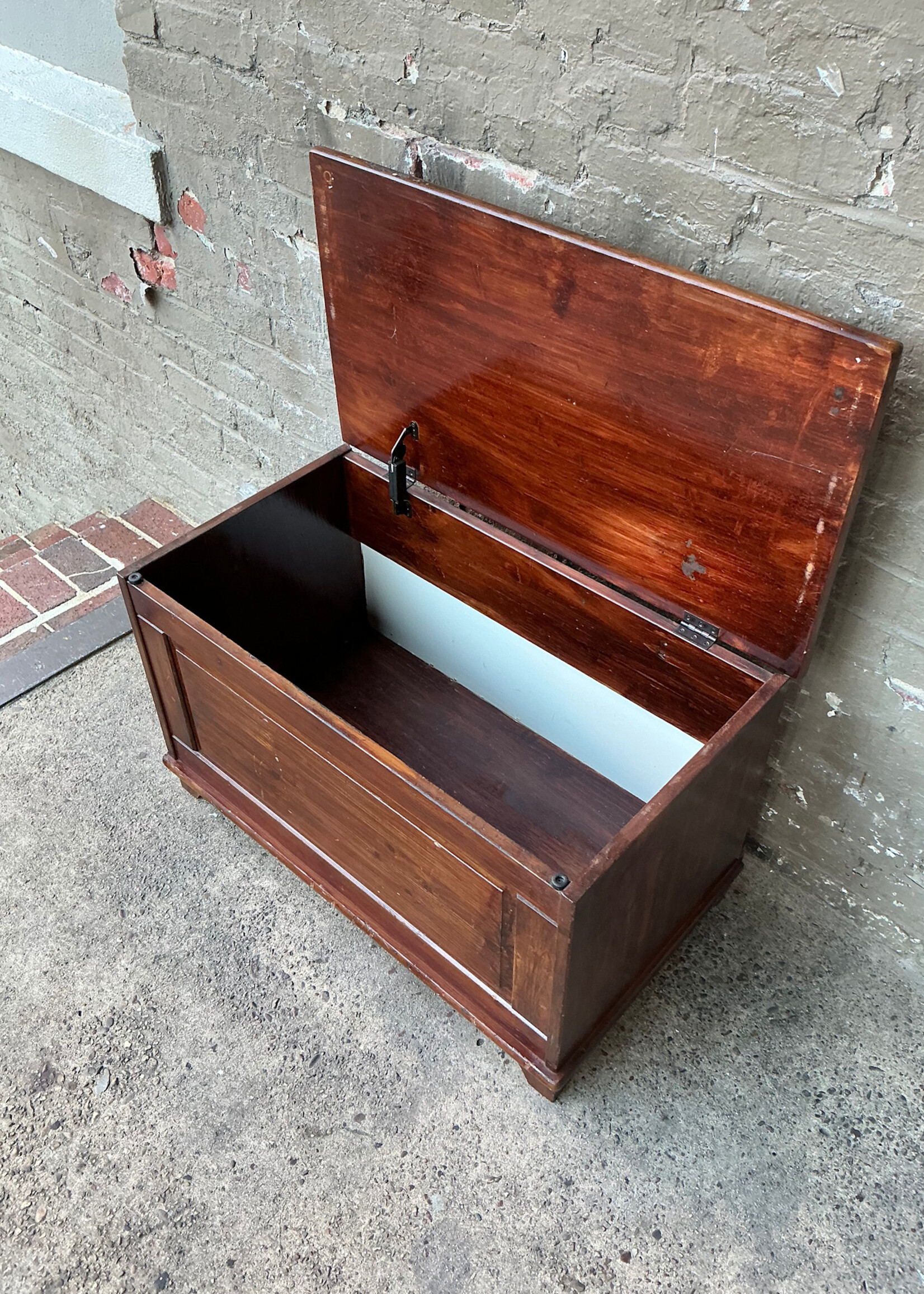 GOODWOOD Blanket Chest
